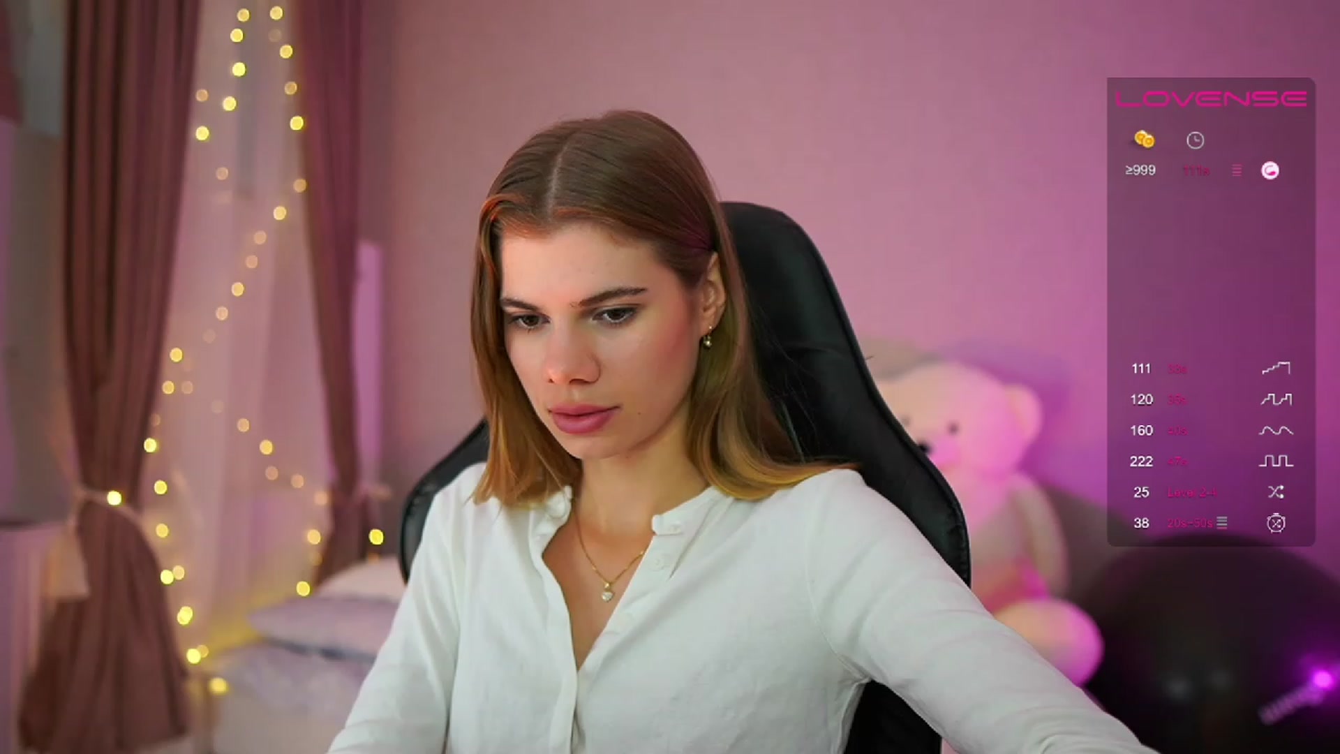 Gallery image thumbnail from RileyReid_18's myfreecams stream on, 07/16/2023, 09:38 image 4 of 20
