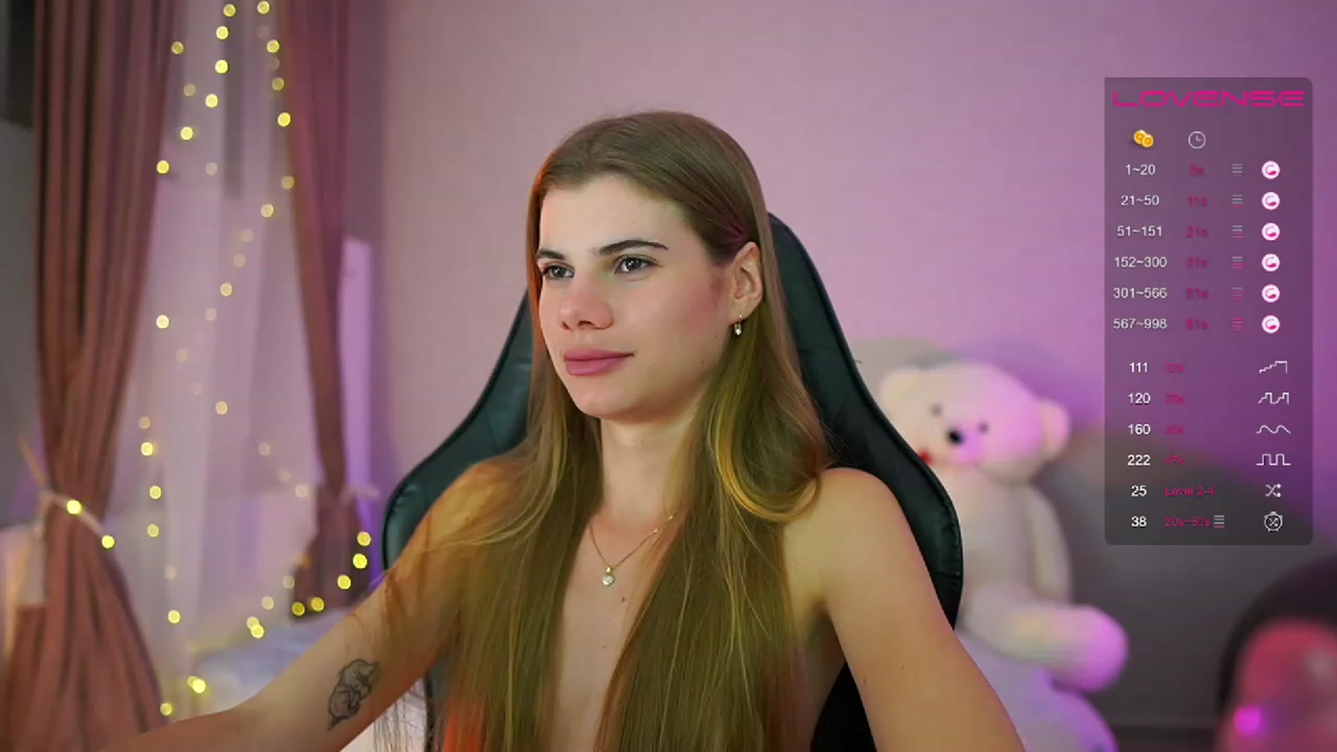 Gallery image thumbnail from RileyReid_18's myfreecams stream on, 07/16/2023, 20:44 image 15 of 20