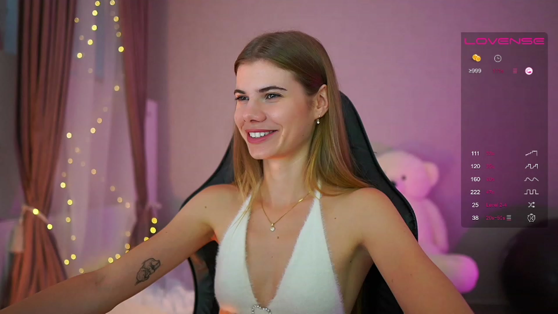Gallery image thumbnail from RileyReid_18's myfreecams stream on, 07/19/2023, 14:07 image 13 of 20