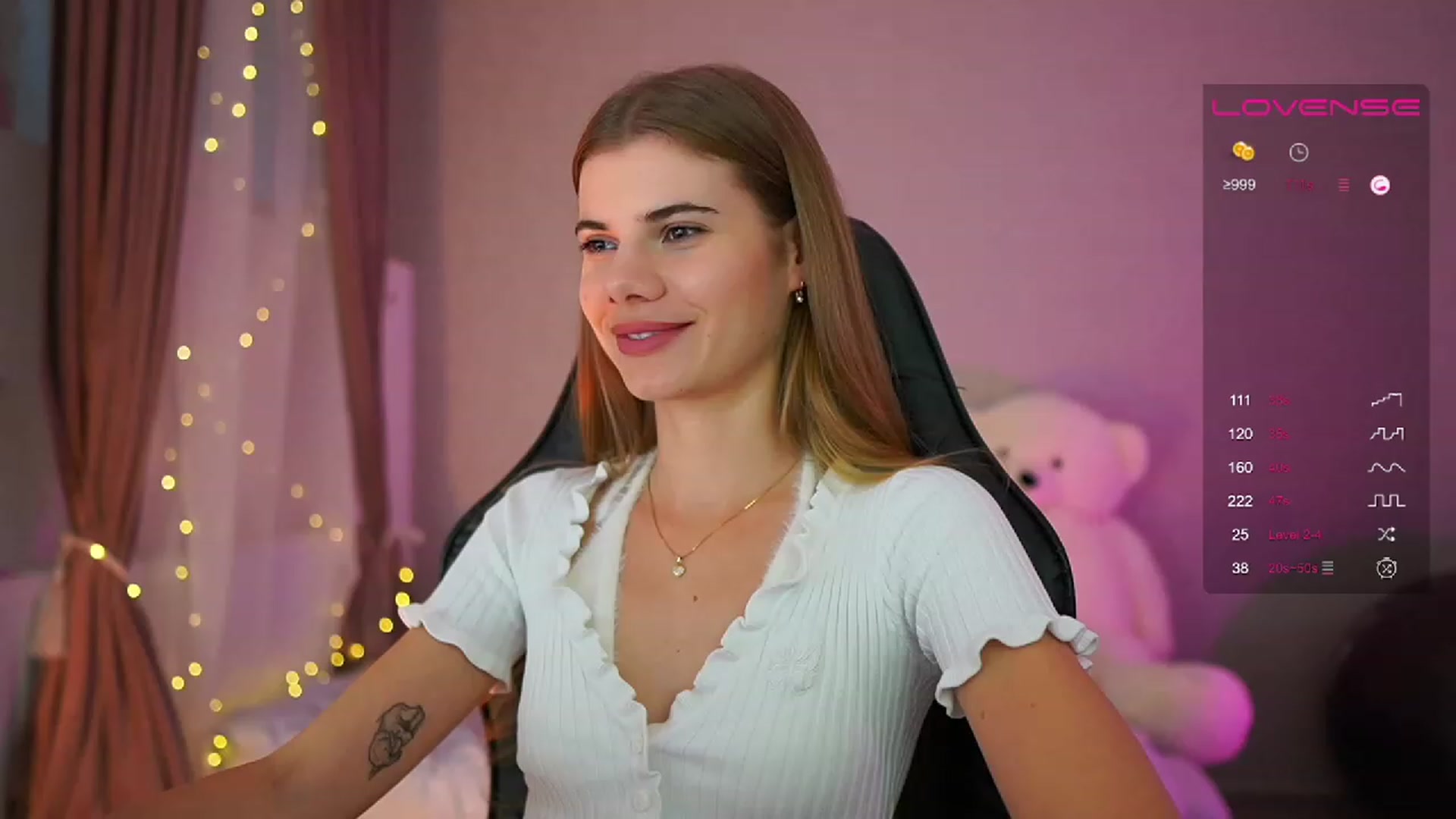 Gallery image thumbnail from RileyReid_18's myfreecams stream on, 07/19/2023, 14:07 image 3 of 20