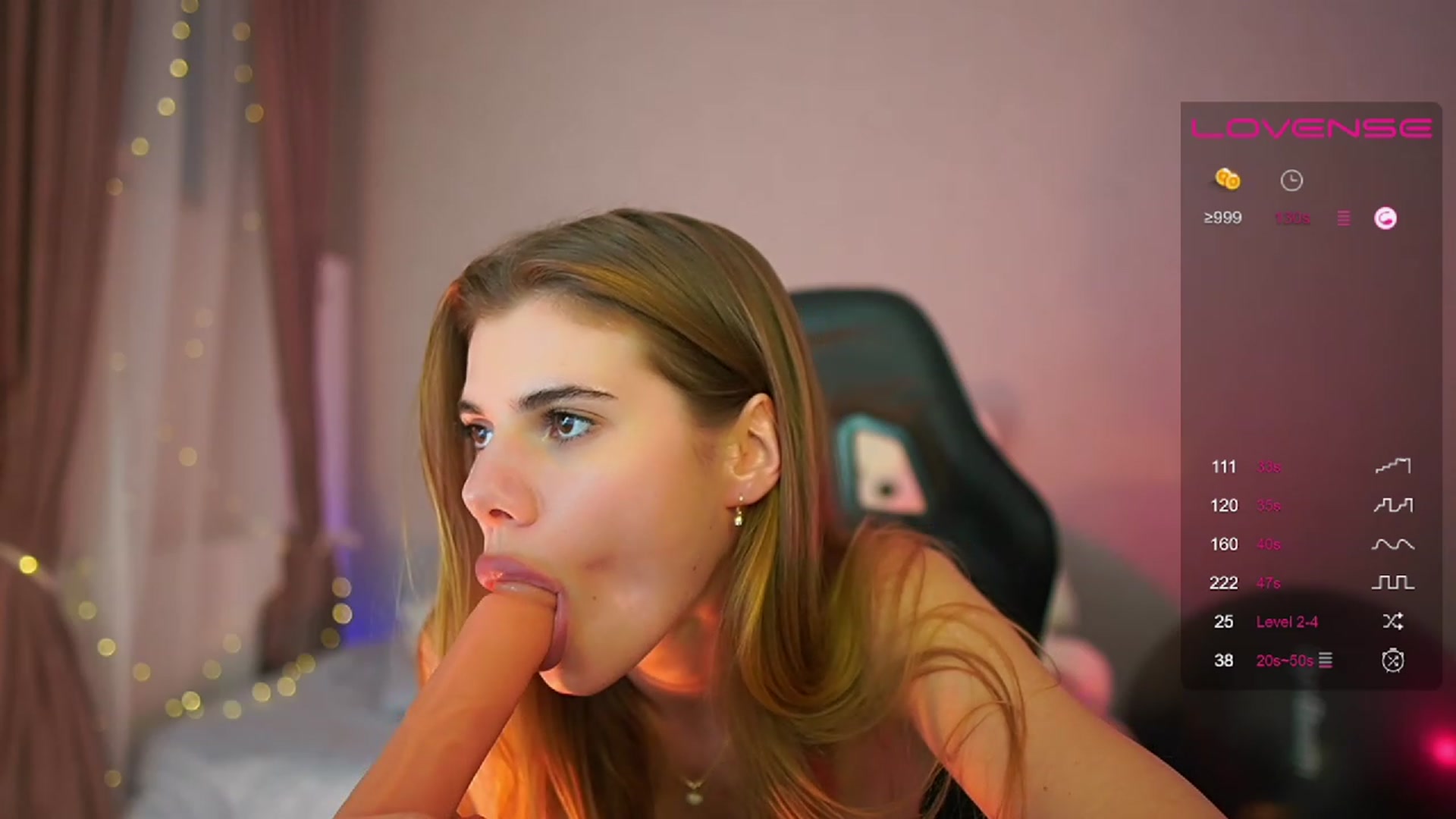 Gallery image thumbnail from RileyReid_18's myfreecams stream on, 07/25/2023, 17:10 image 19 of 20