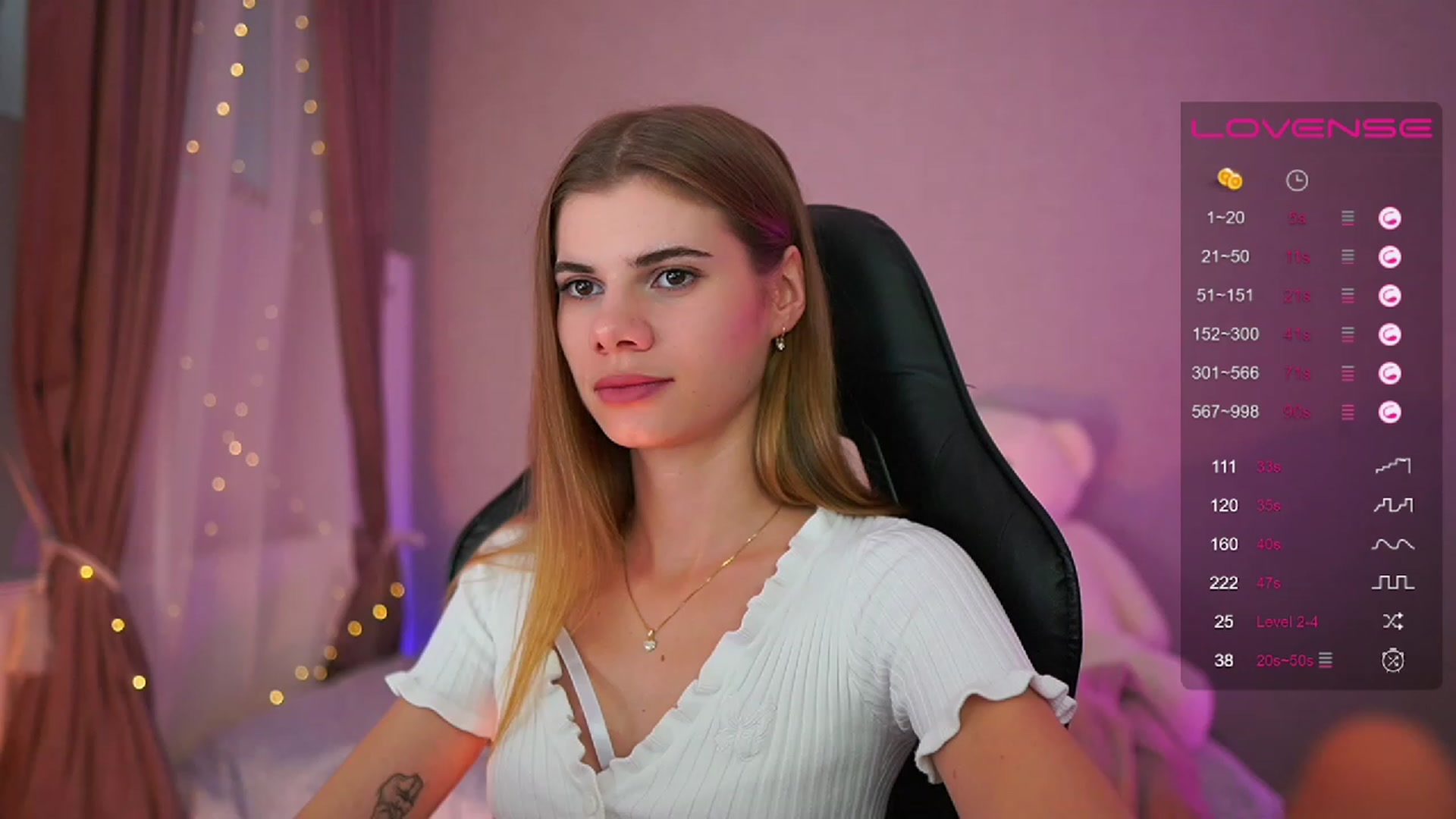 Gallery image thumbnail from RileyReid_18's myfreecams stream on, 07/26/2023, 15:24 image 2 of 20