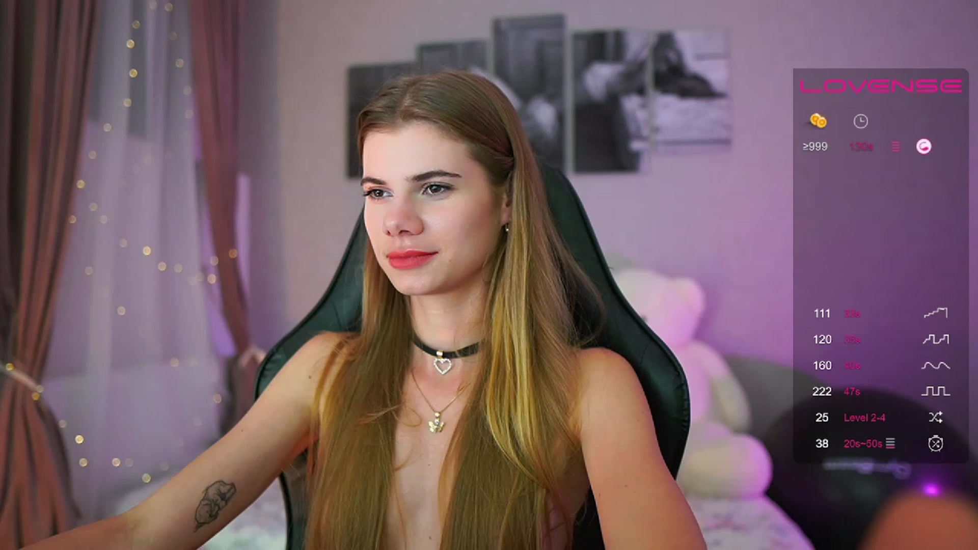 Gallery image thumbnail from RileyReid_18's myfreecams stream on, 08/08/2023, 18:50 image 6 of 20