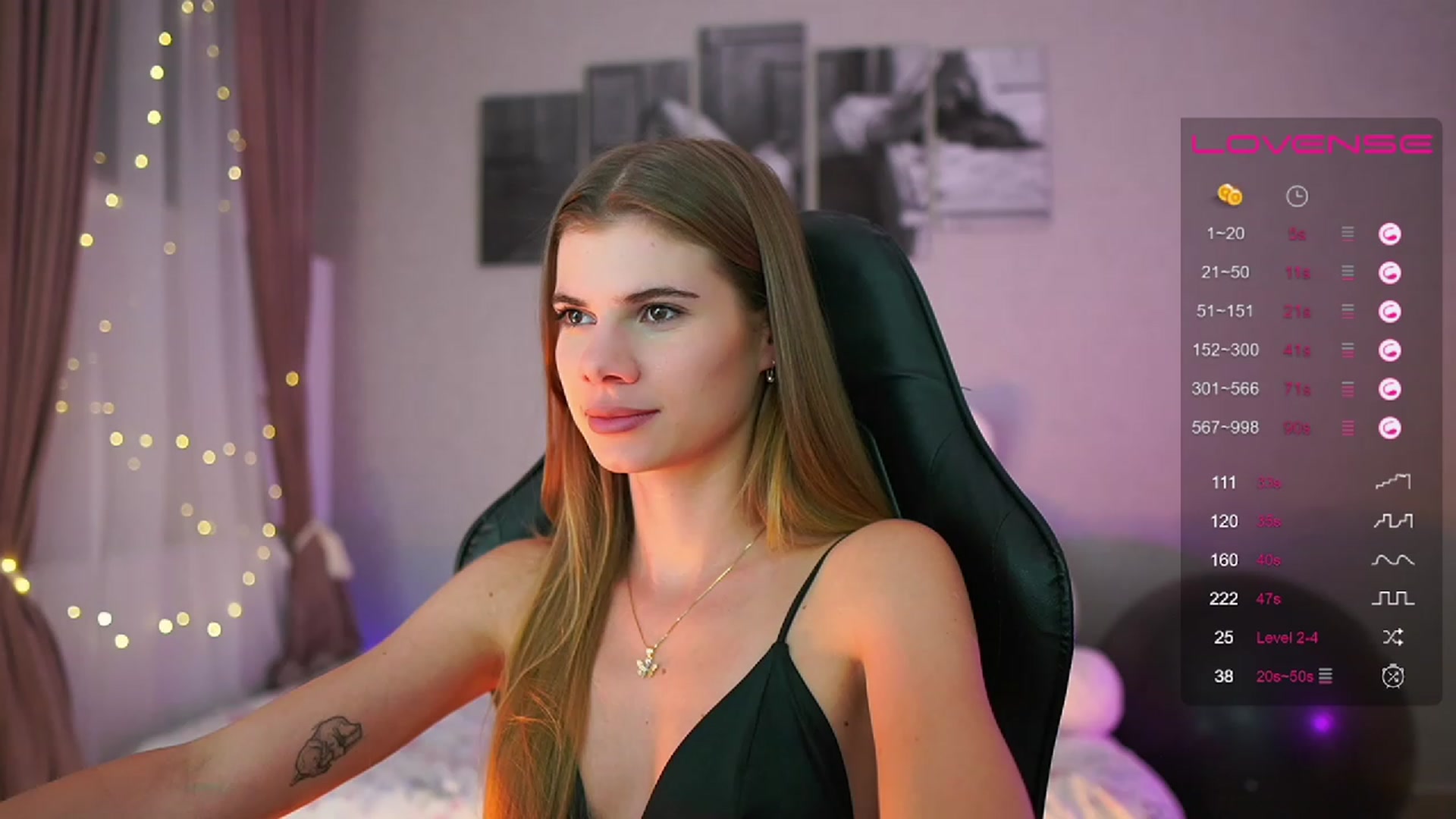 Gallery image thumbnail from RileyReid_18's myfreecams stream on, 08/12/2023, 21:51 image 9 of 20
