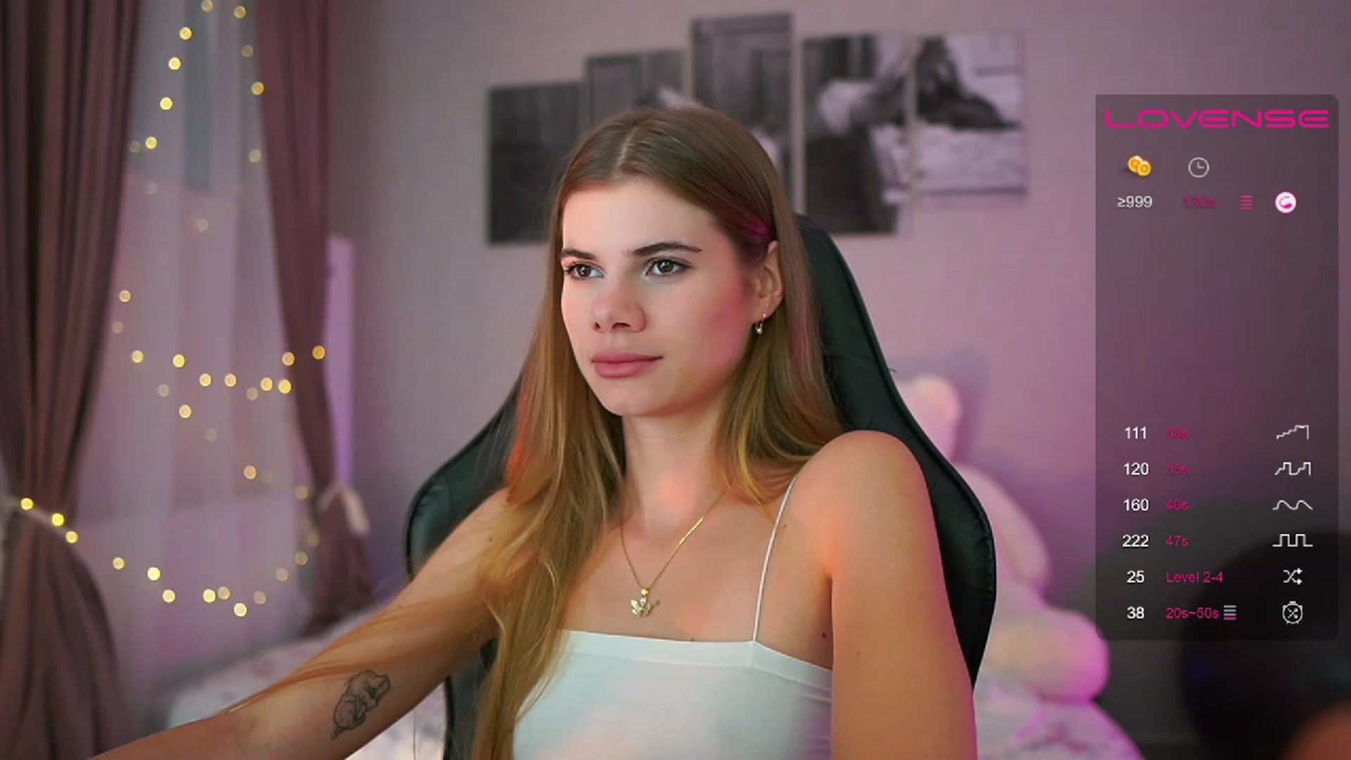 Gallery image thumbnail from RileyReid_18's myfreecams stream on, 08/16/2023, 14:37 image 17 of 20