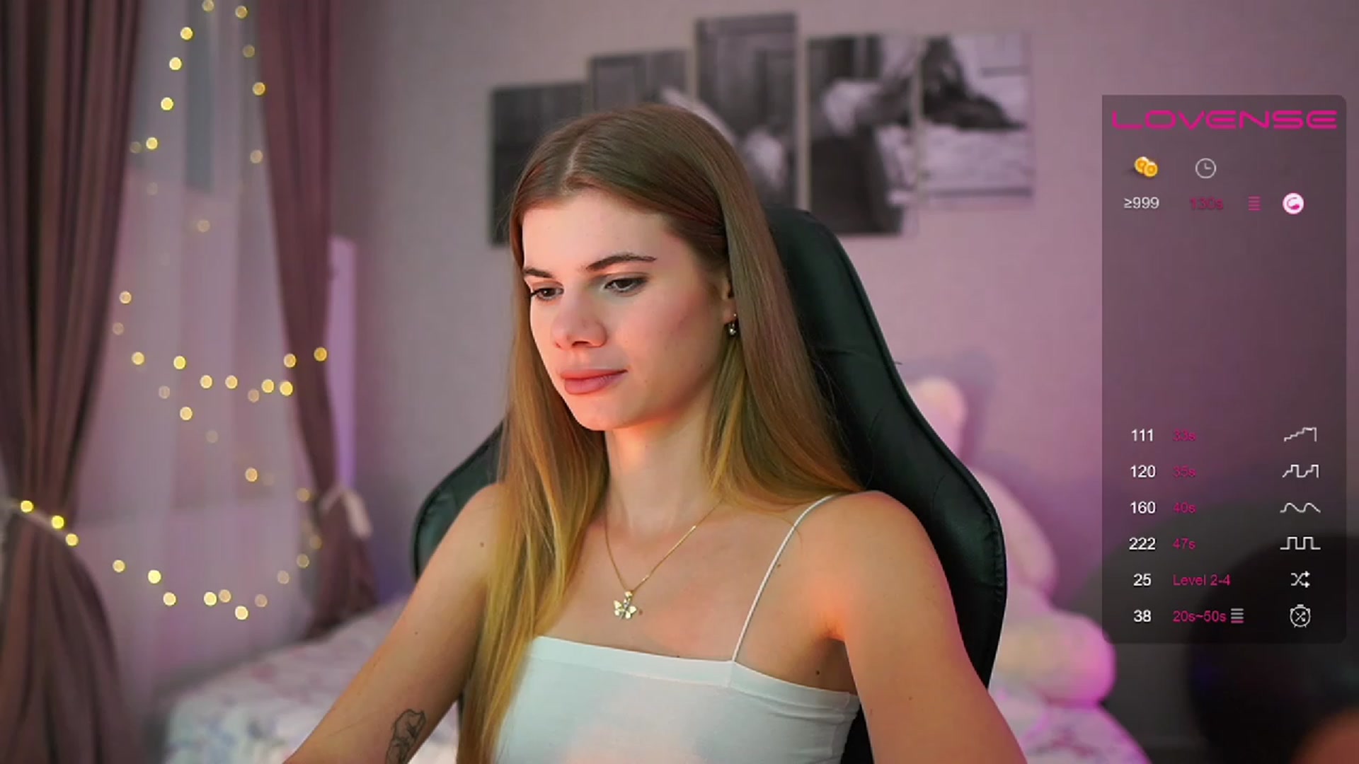 Gallery image thumbnail from RileyReid_18's myfreecams stream on, 08/16/2023, 14:37 image 9 of 20