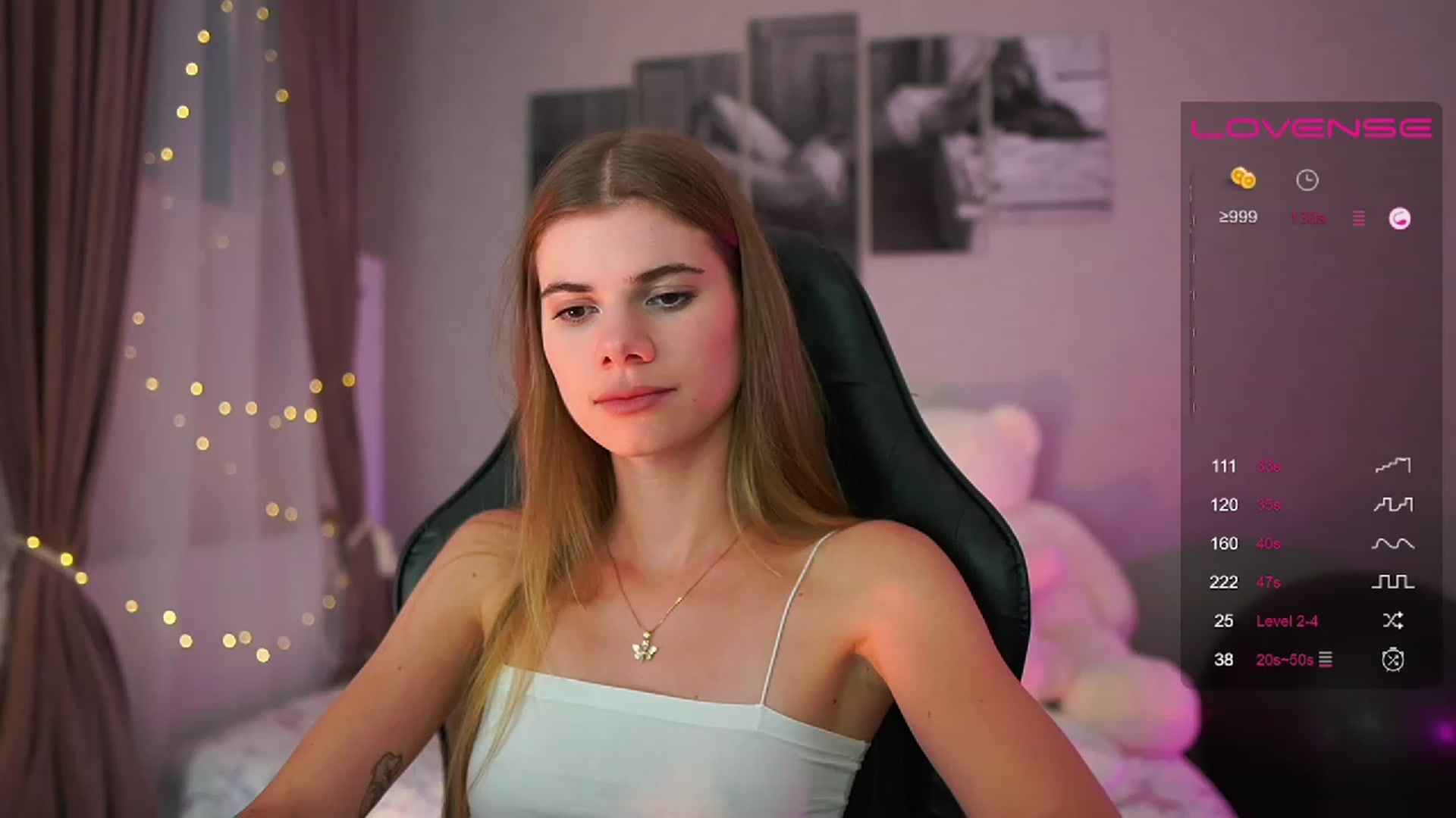 Gallery image thumbnail from RileyReid_18's myfreecams stream on, 08/16/2023, 16:08 image 2 of 20