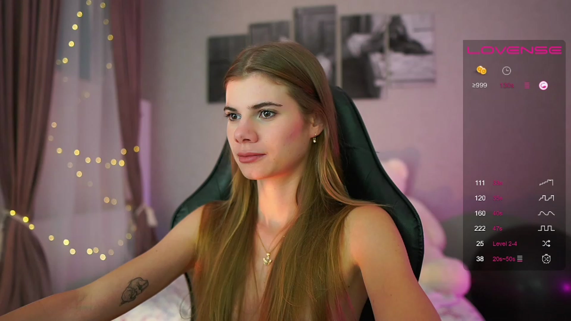 Gallery image thumbnail from RileyReid_18's myfreecams stream on, 08/16/2023, 16:08 image 13 of 20