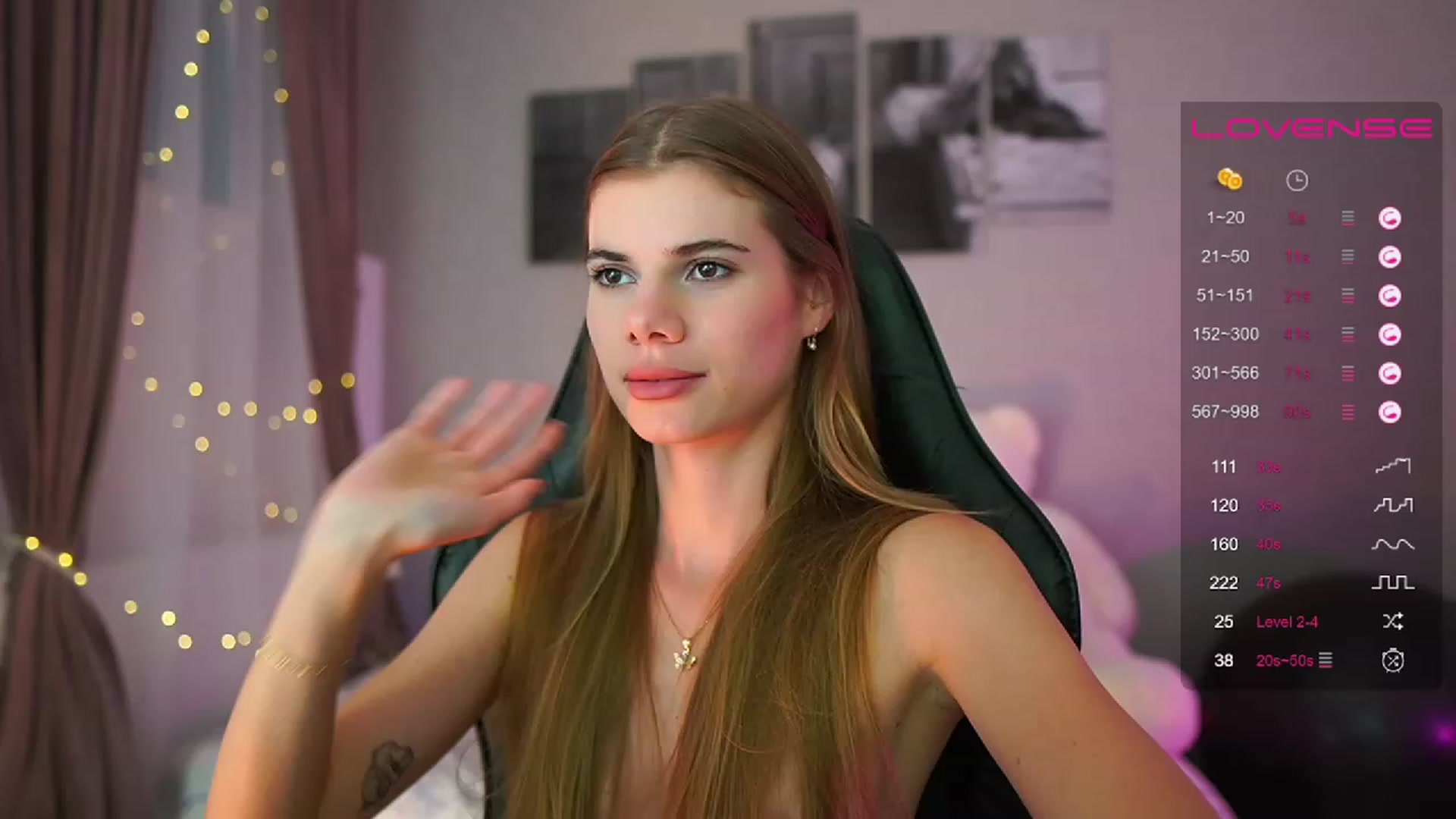 Gallery image thumbnail from RileyReid_18's myfreecams stream on, 08/16/2023, 16:08 image 12 of 20