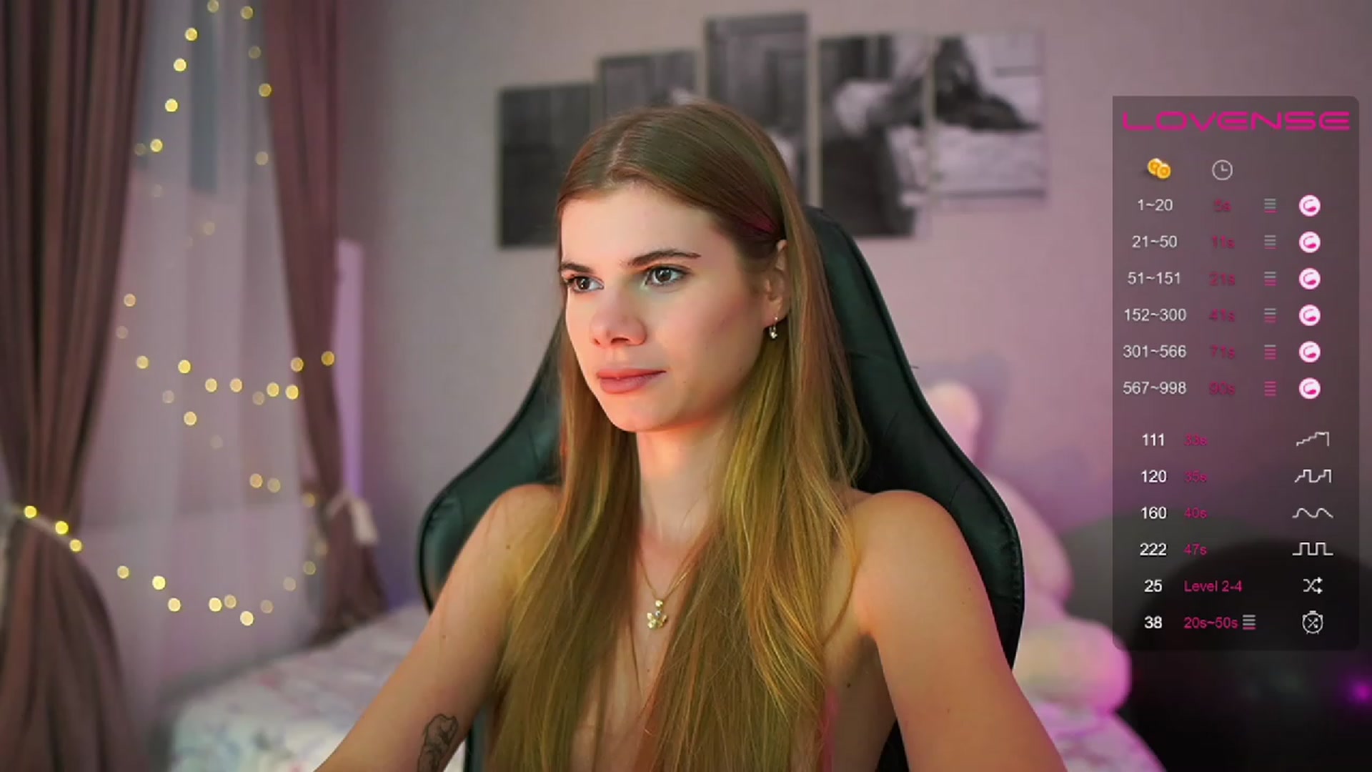 Gallery image thumbnail from RileyReid_18's myfreecams stream on, 08/16/2023, 16:08 image 10 of 20
