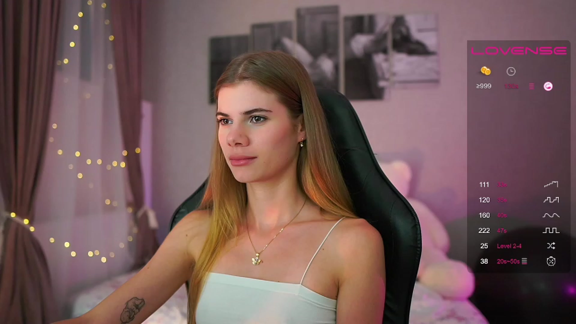 Gallery image thumbnail from RileyReid_18's myfreecams stream on, 08/16/2023, 18:14 image 2 of 20