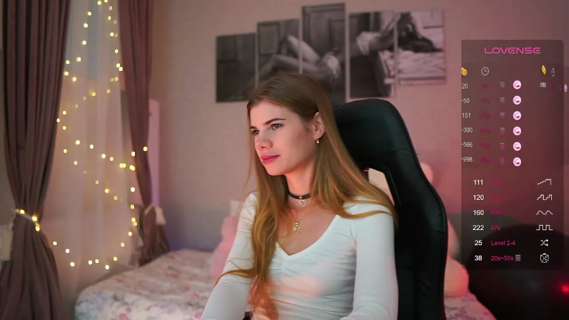 Gallery image thumbnail from RileyReid_18's myfreecams stream on, 08/18/2023, 14:14 image 16 of 20