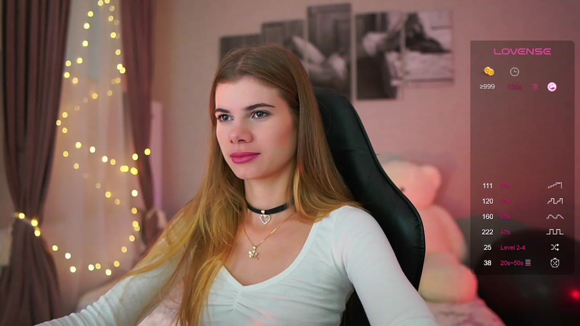 Gallery image thumbnail from RileyReid_18's myfreecams stream on, 08/18/2023, 14:14 image 9 of 20