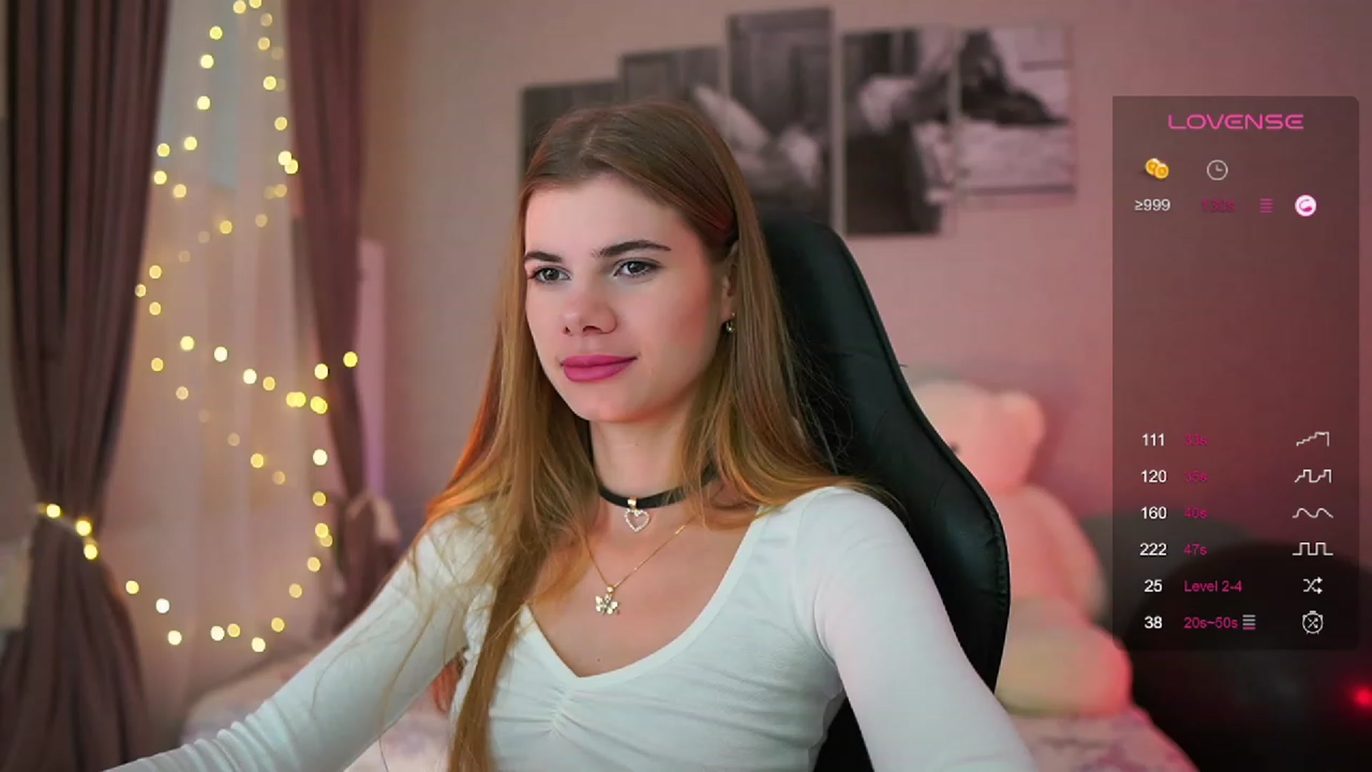 Gallery image thumbnail from RileyReid_18's myfreecams stream on, 08/18/2023, 14:14 image 10 of 20