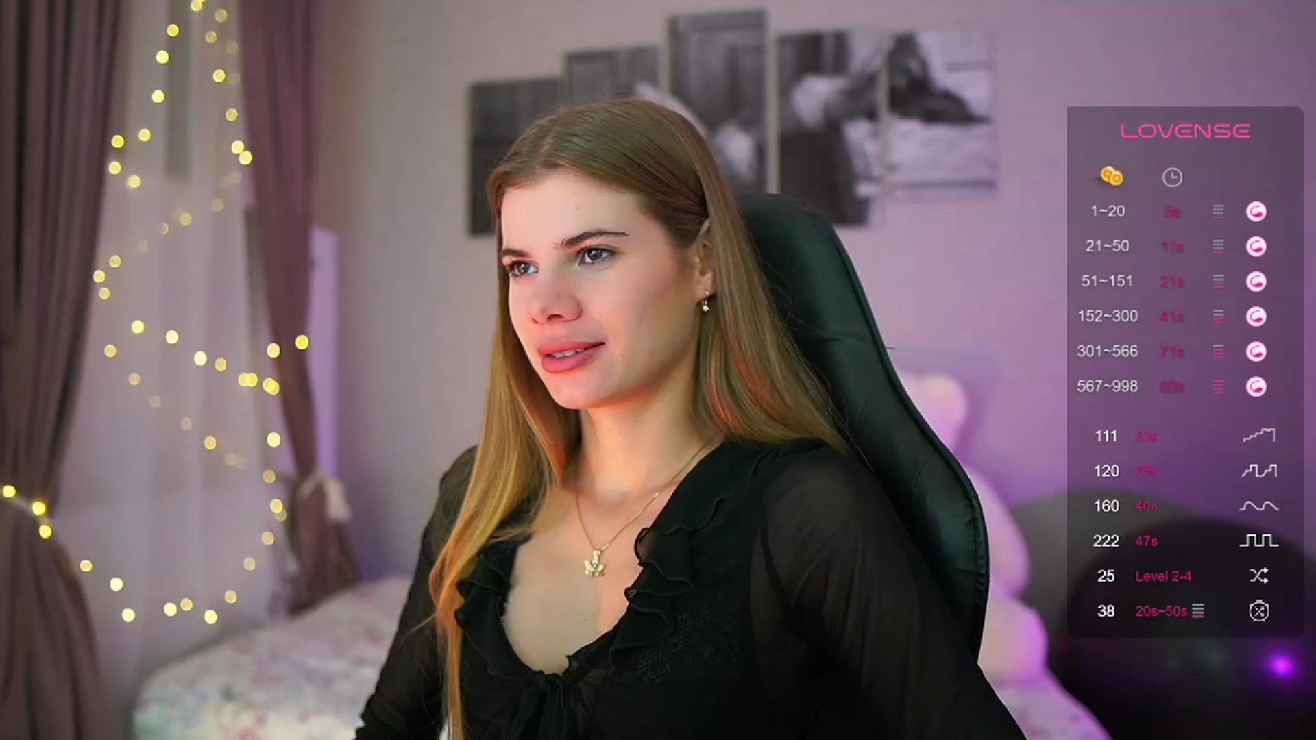 Gallery image thumbnail from RileyReid_18's myfreecams stream on, 08/19/2023, 19:20 image 13 of 20