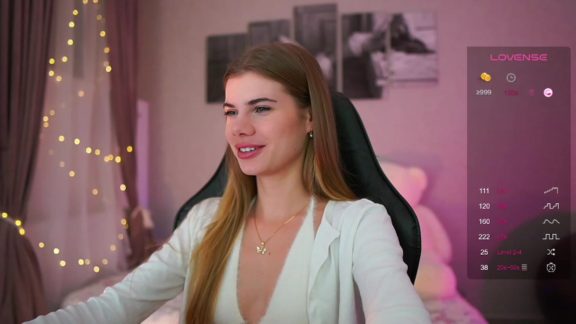 Gallery image thumbnail from RileyReid_18's myfreecams stream on, 08/20/2023, 21:20 image 2 of 20
