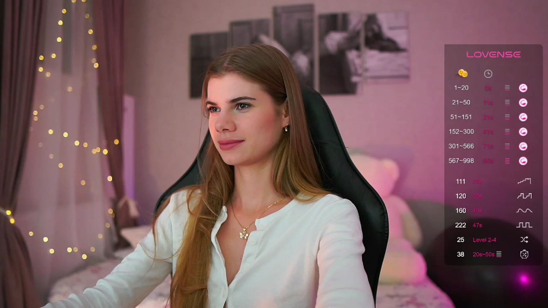 Gallery image thumbnail from RileyReid_18's myfreecams stream on, 08/20/2023, 23:17 image 18 of 20
