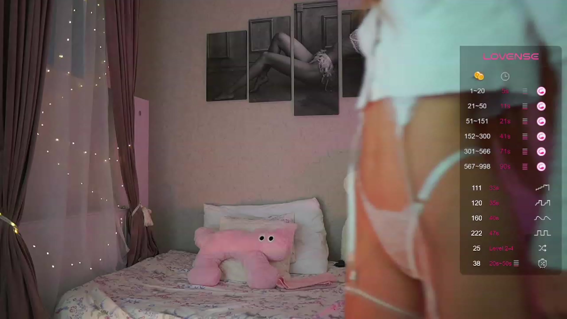 Gallery image thumbnail from RileyReid_18's myfreecams stream on, 08/24/2023, 14:50 image 15 of 20