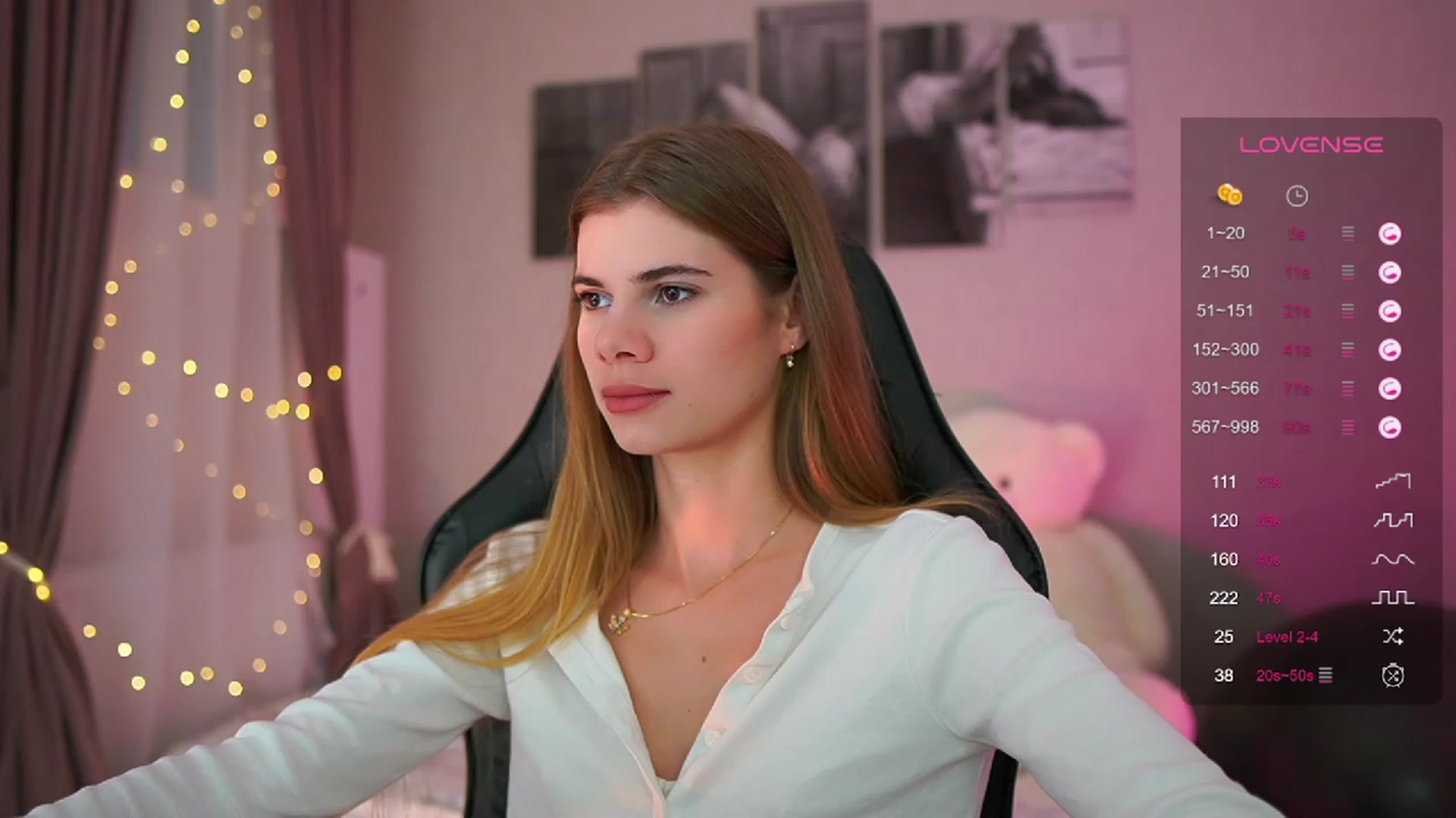 Gallery image thumbnail from RileyReid_18's myfreecams stream on, 08/24/2023, 14:50 image 1 of 20