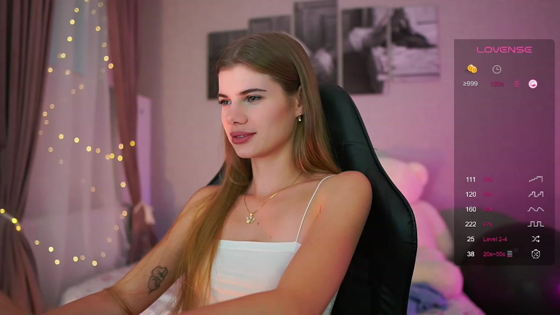 Gallery image thumbnail from RileyReid_18's myfreecams stream on, 08/25/2023, 13:59 image 14 of 20