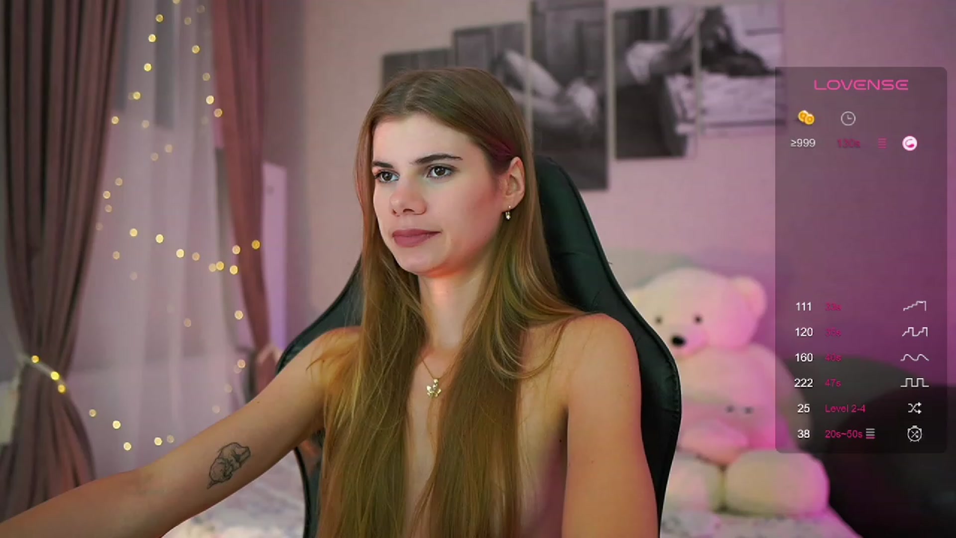 Gallery image thumbnail from RileyReid_18's myfreecams stream on, 08/25/2023, 17:18 image 17 of 20