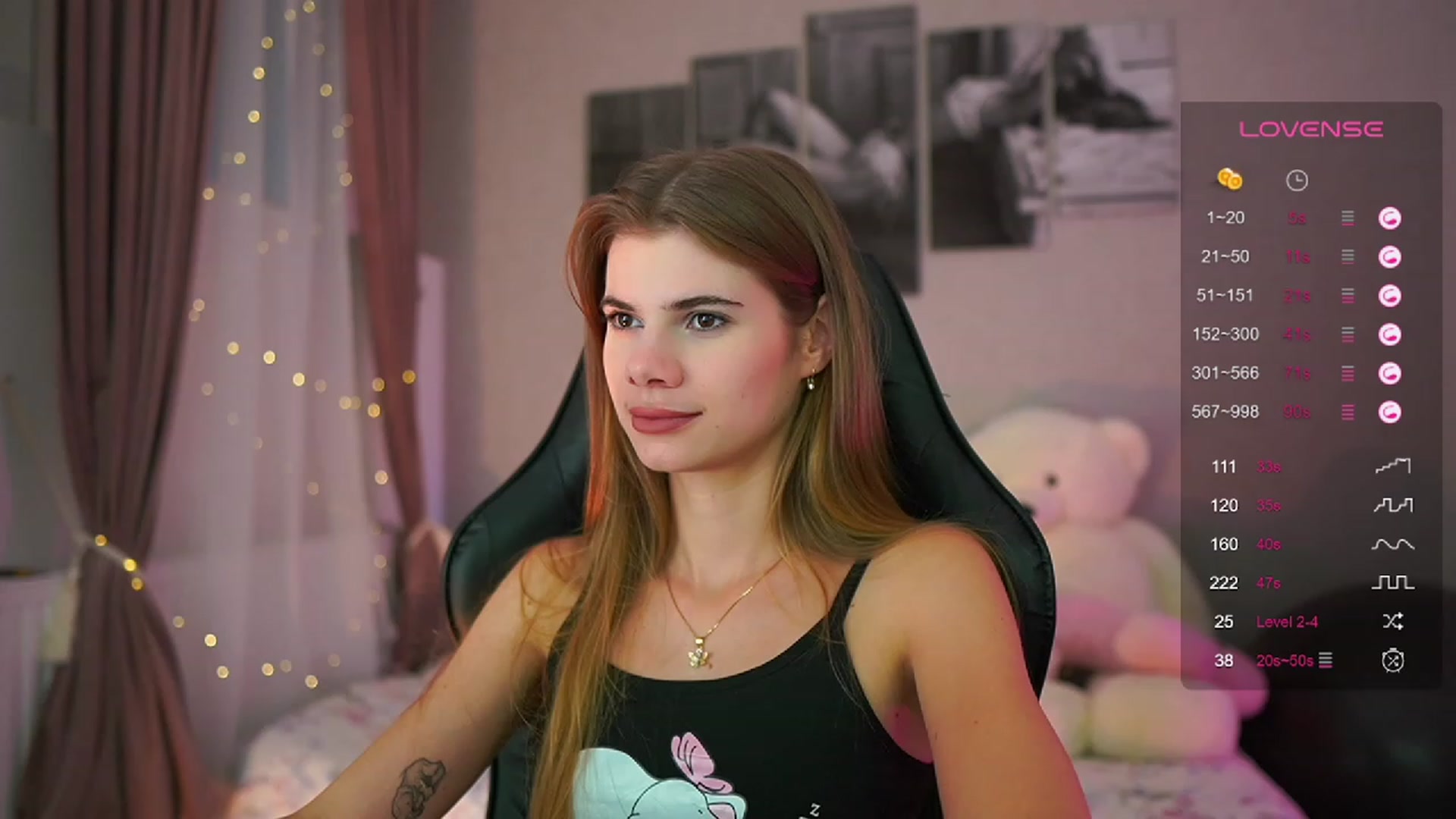 Gallery image thumbnail from RileyReid_18's myfreecams stream on, 08/27/2023, 15:13 image 15 of 20
