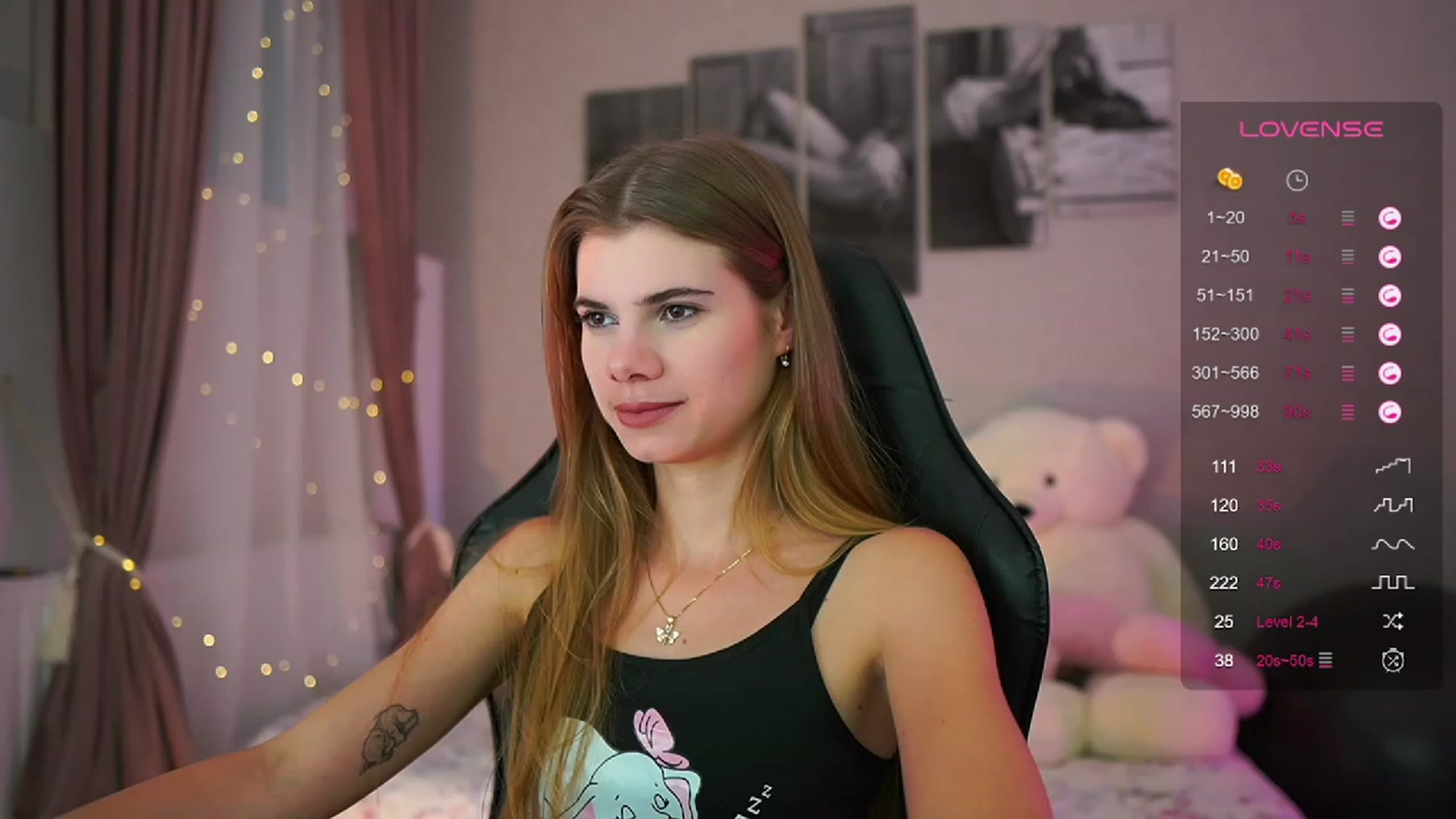 Gallery image thumbnail from RileyReid_18's myfreecams stream on, 08/27/2023, 15:13 image 2 of 20