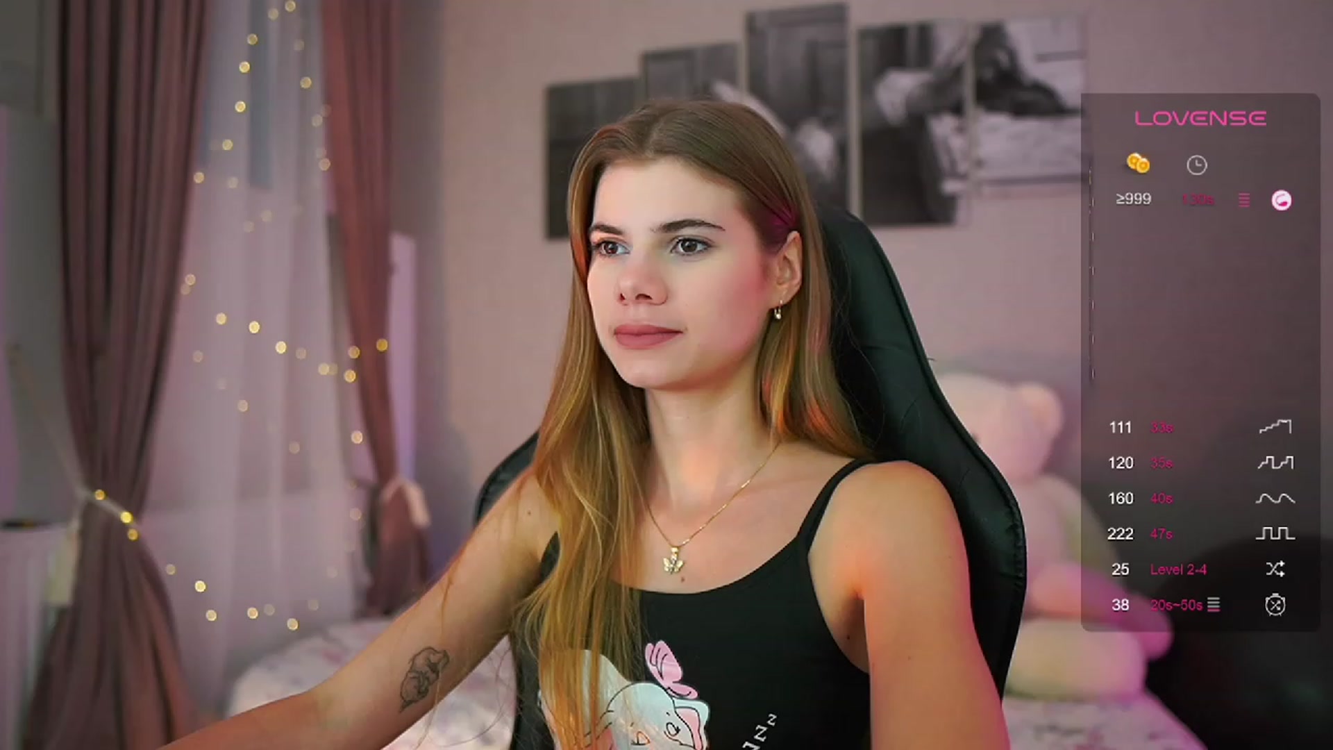 Gallery image thumbnail from RileyReid_18's myfreecams stream on, 08/27/2023, 16:23 image 2 of 20