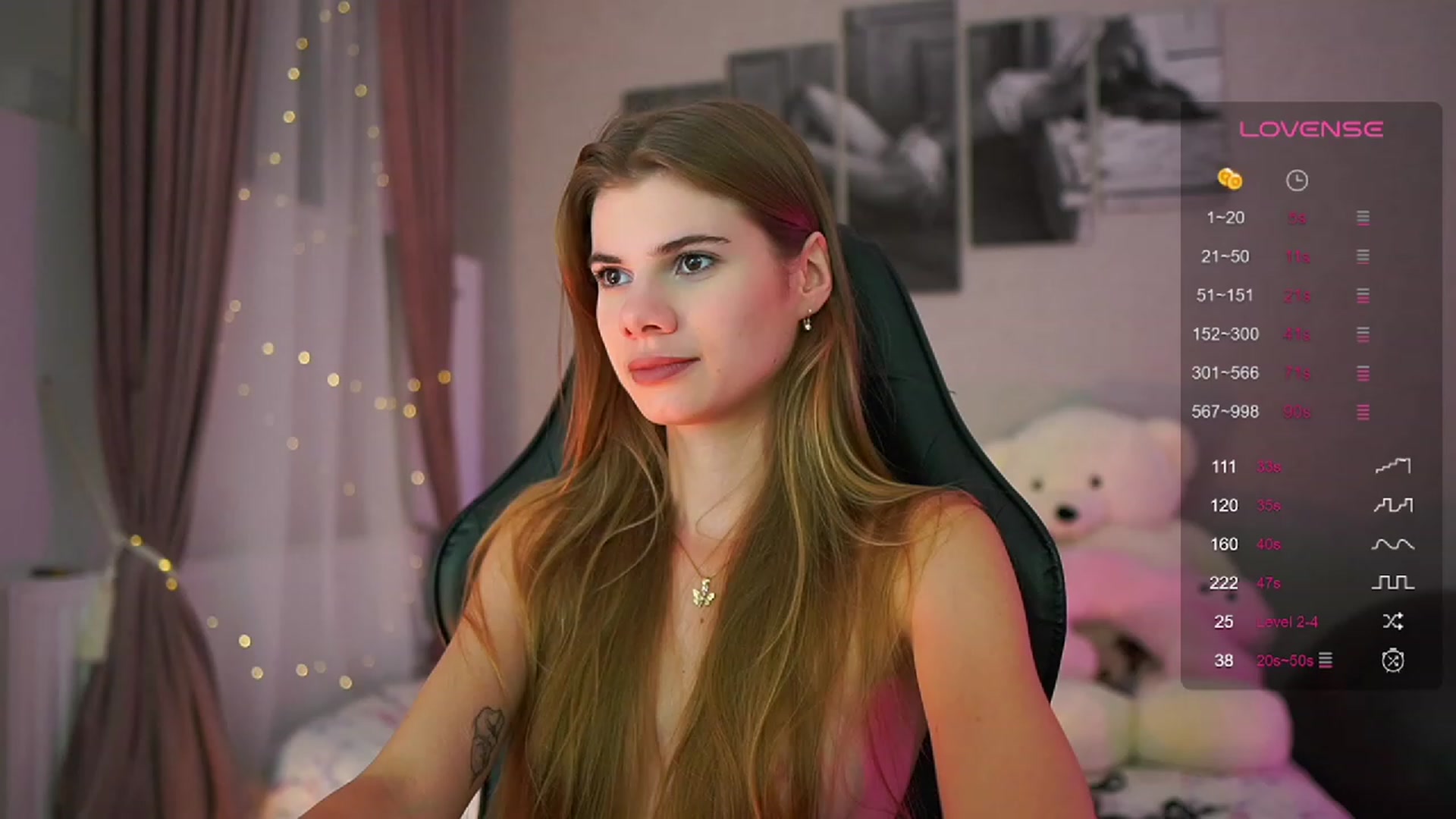 Gallery image thumbnail from RileyReid_18's myfreecams stream on, 08/27/2023, 18:07 image 19 of 20