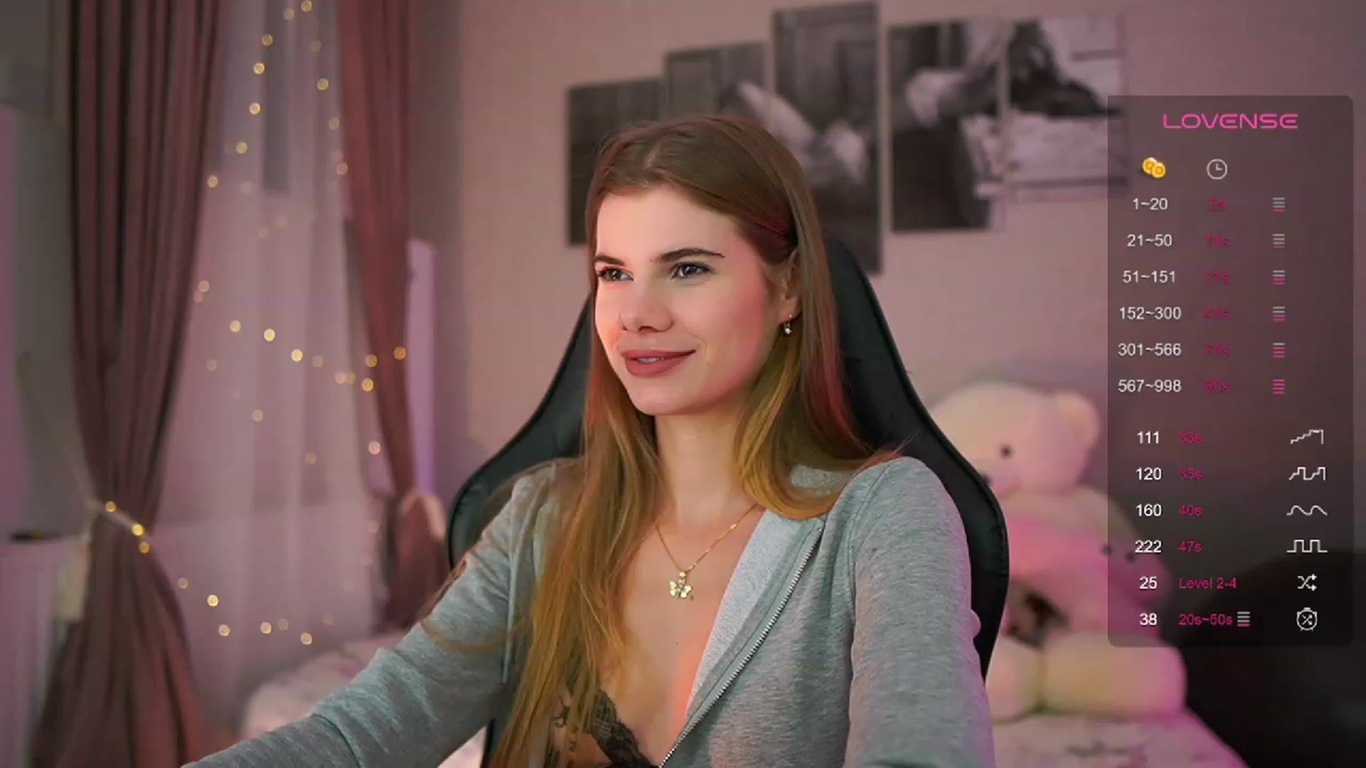 Gallery image thumbnail from RileyReid_18's myfreecams stream on, 08/27/2023, 18:07 image 6 of 20