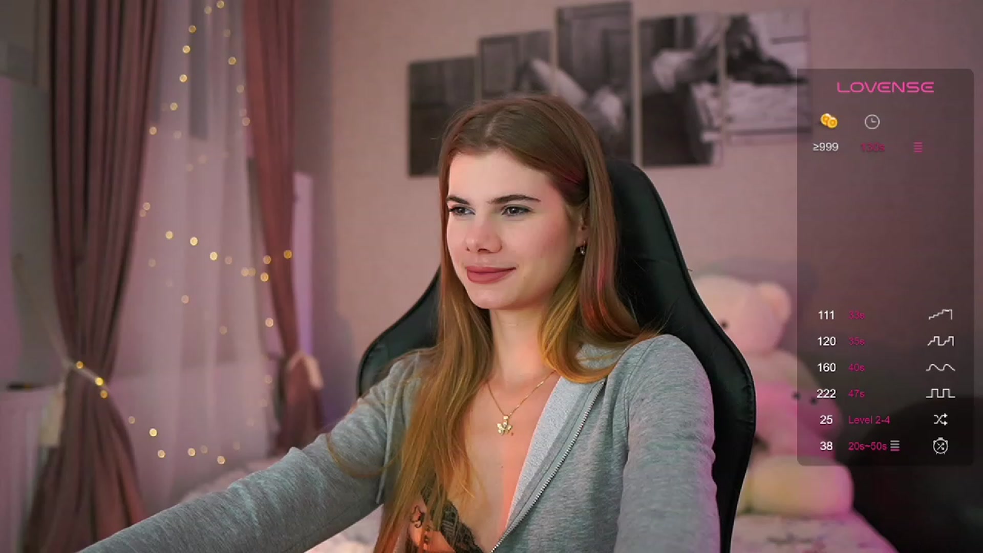 Gallery image thumbnail from RileyReid_18's myfreecams stream on, 08/27/2023, 18:07 image 7 of 20