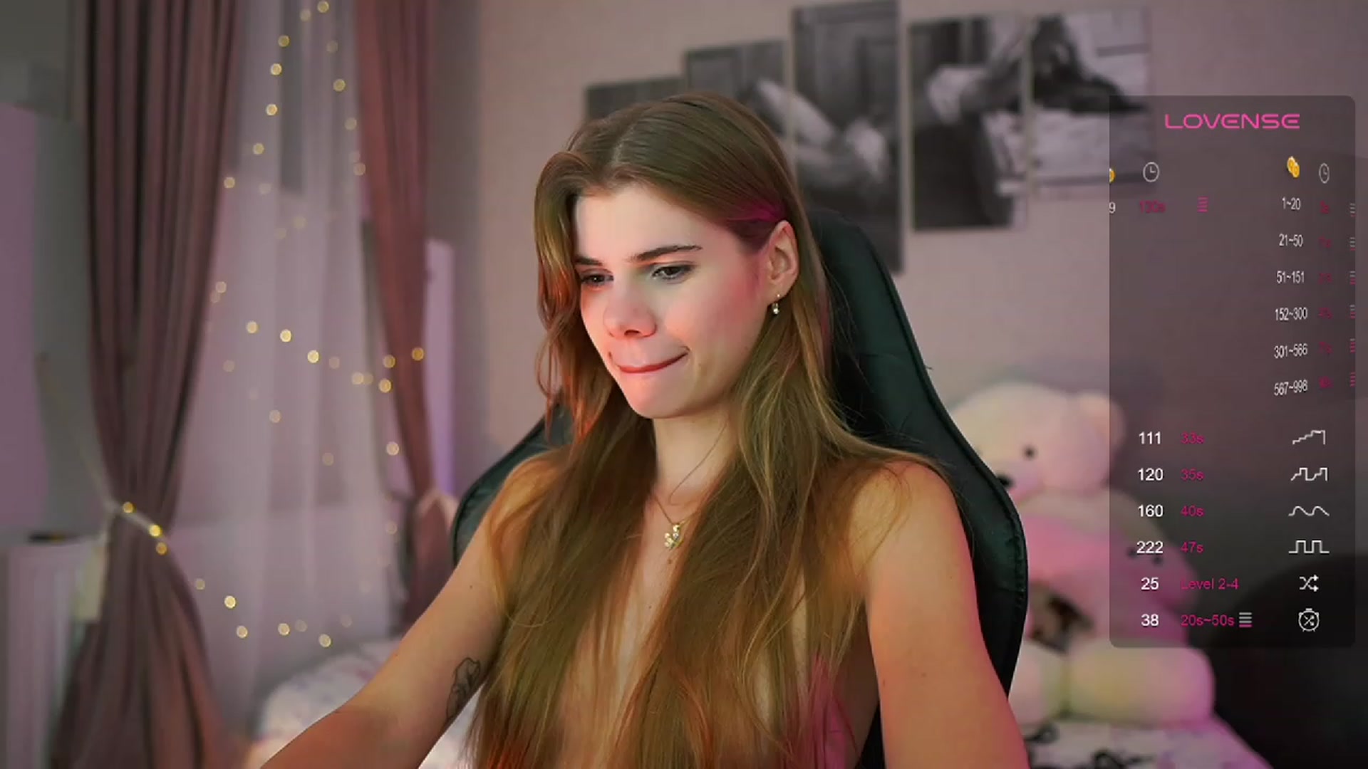 Gallery image thumbnail from RileyReid_18's myfreecams stream on, 08/27/2023, 18:07 image 20 of 20