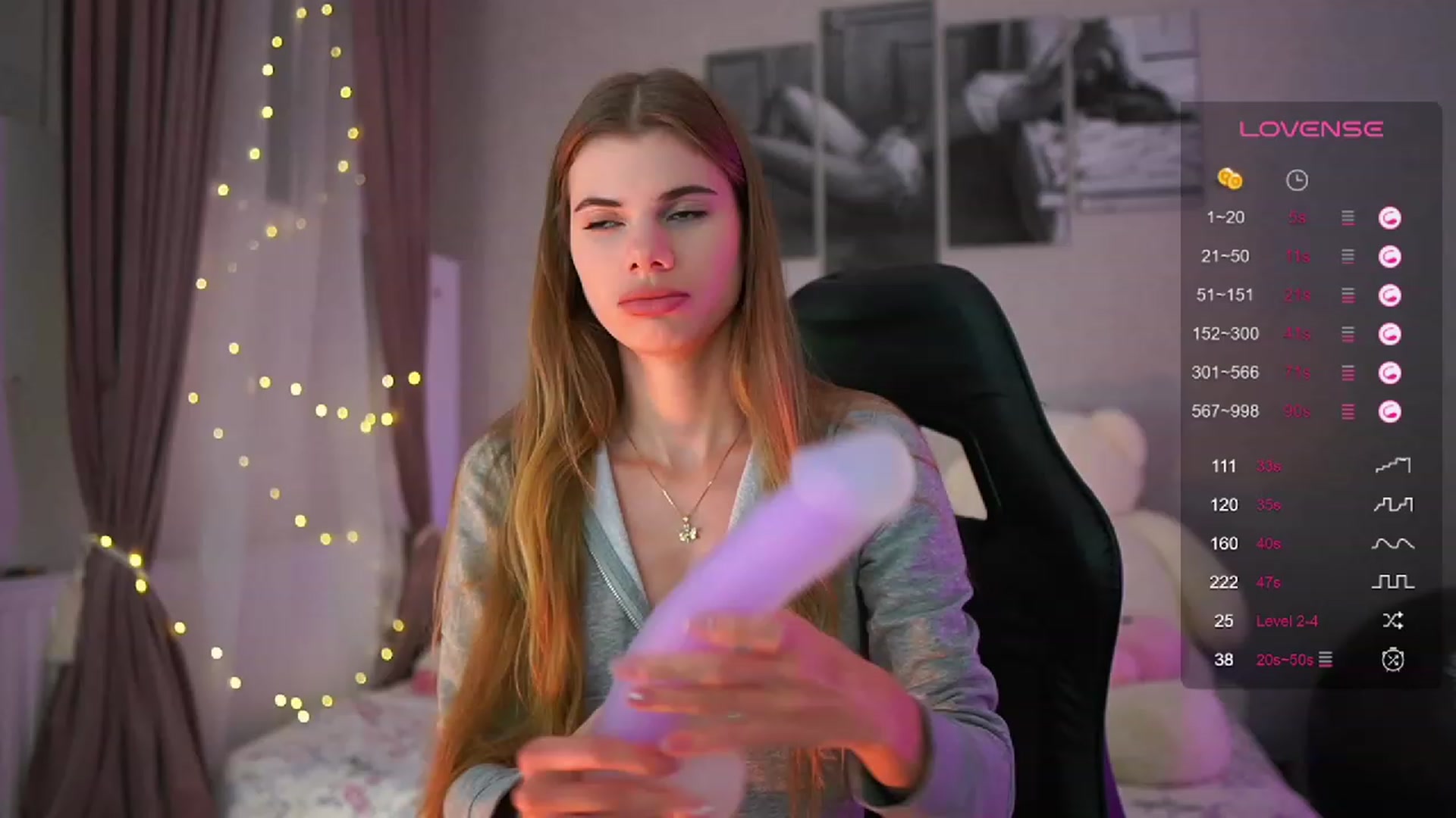 Gallery image thumbnail from RileyReid_18's myfreecams stream on, 08/30/2023, 18:07 image 18 of 20