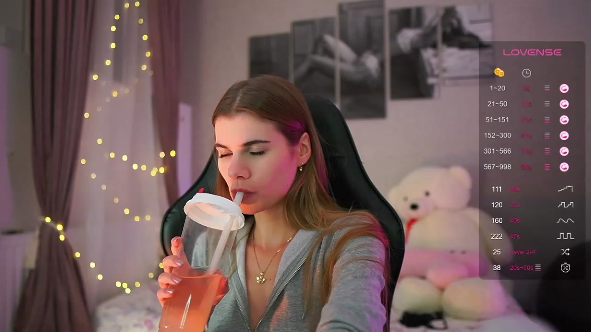 Gallery image thumbnail from RileyReid_18's myfreecams stream on, 08/30/2023, 18:07 image 20 of 20