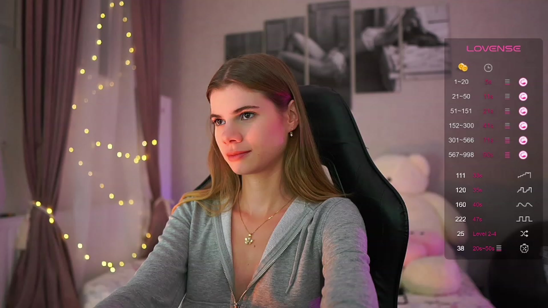 Gallery image thumbnail from RileyReid_18's myfreecams stream on, 08/30/2023, 18:07 image 15 of 20