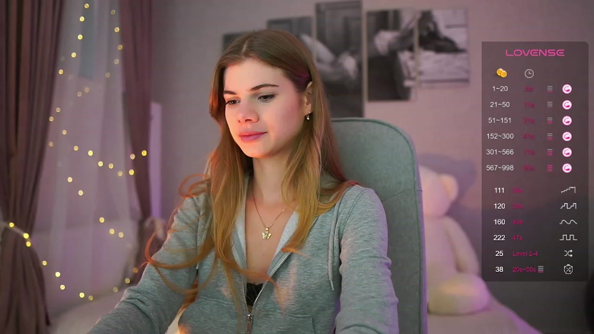 Gallery image thumbnail from RileyReid_18's myfreecams stream on, 09/03/2023, 14:20 image 4 of 20