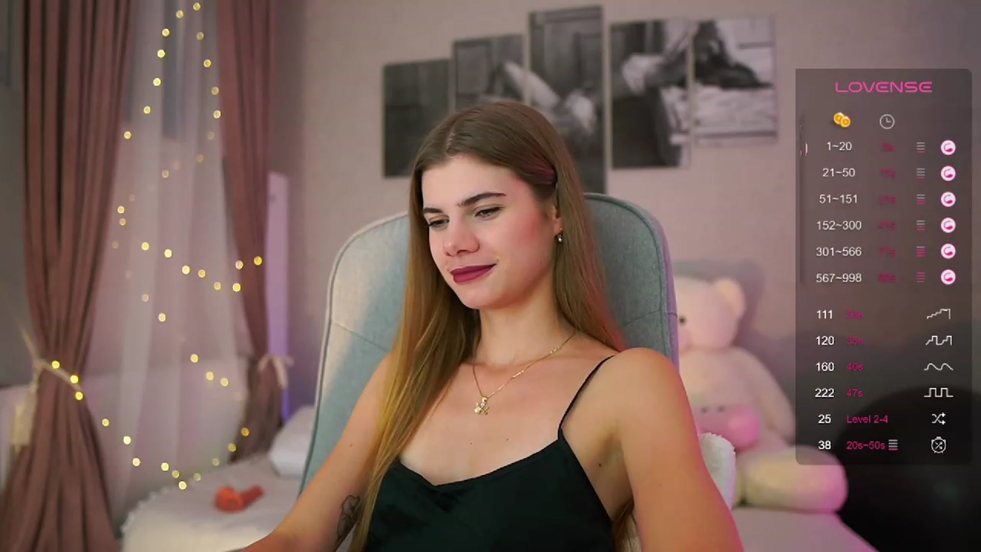 Gallery image thumbnail from RileyReid_18's myfreecams stream on, 09/15/2023, 16:21 image 15 of 20