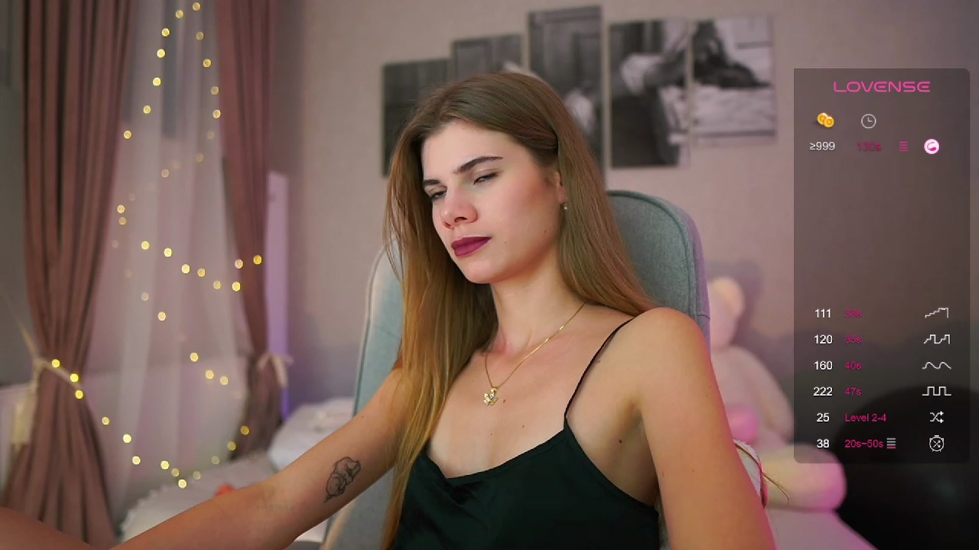 Gallery image thumbnail from RileyReid_18's myfreecams stream on, 09/15/2023, 16:21 image 18 of 20