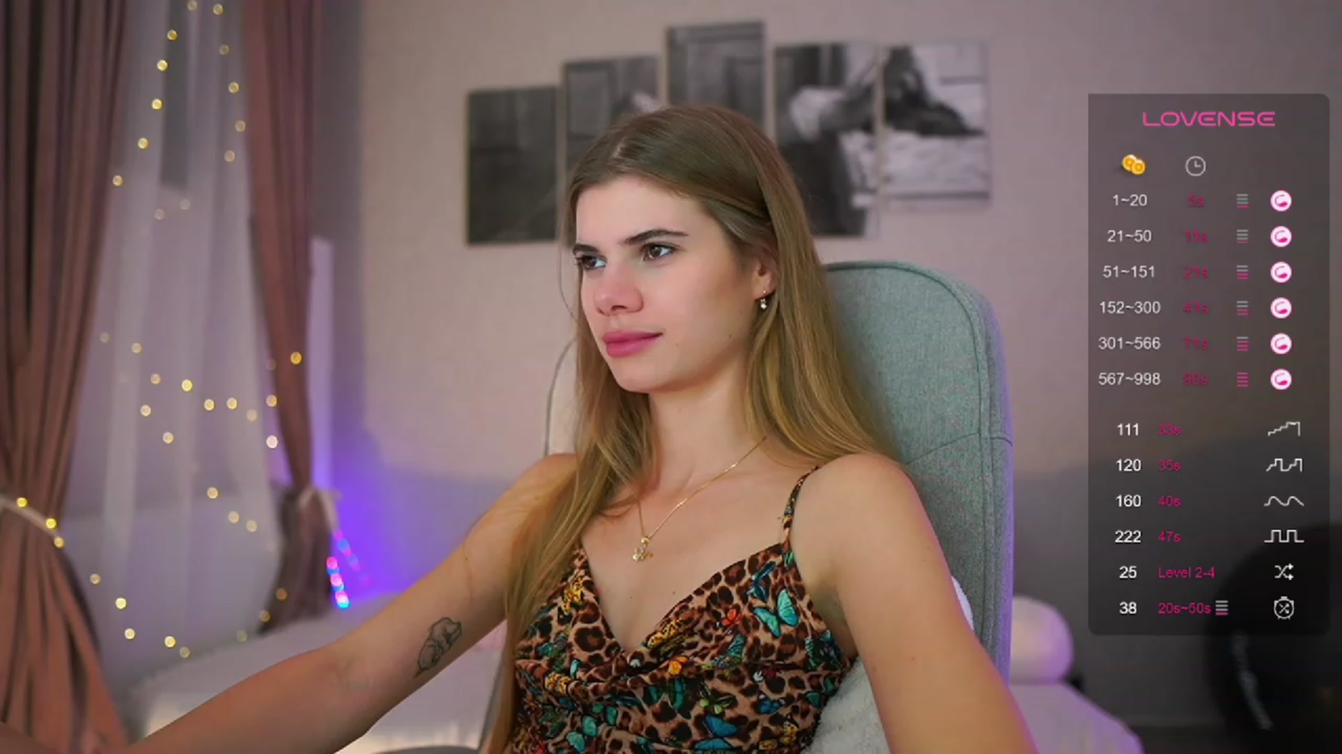Gallery image thumbnail from RileyReid_18's myfreecams stream on, 09/18/2023, 20:18 image 6 of 20