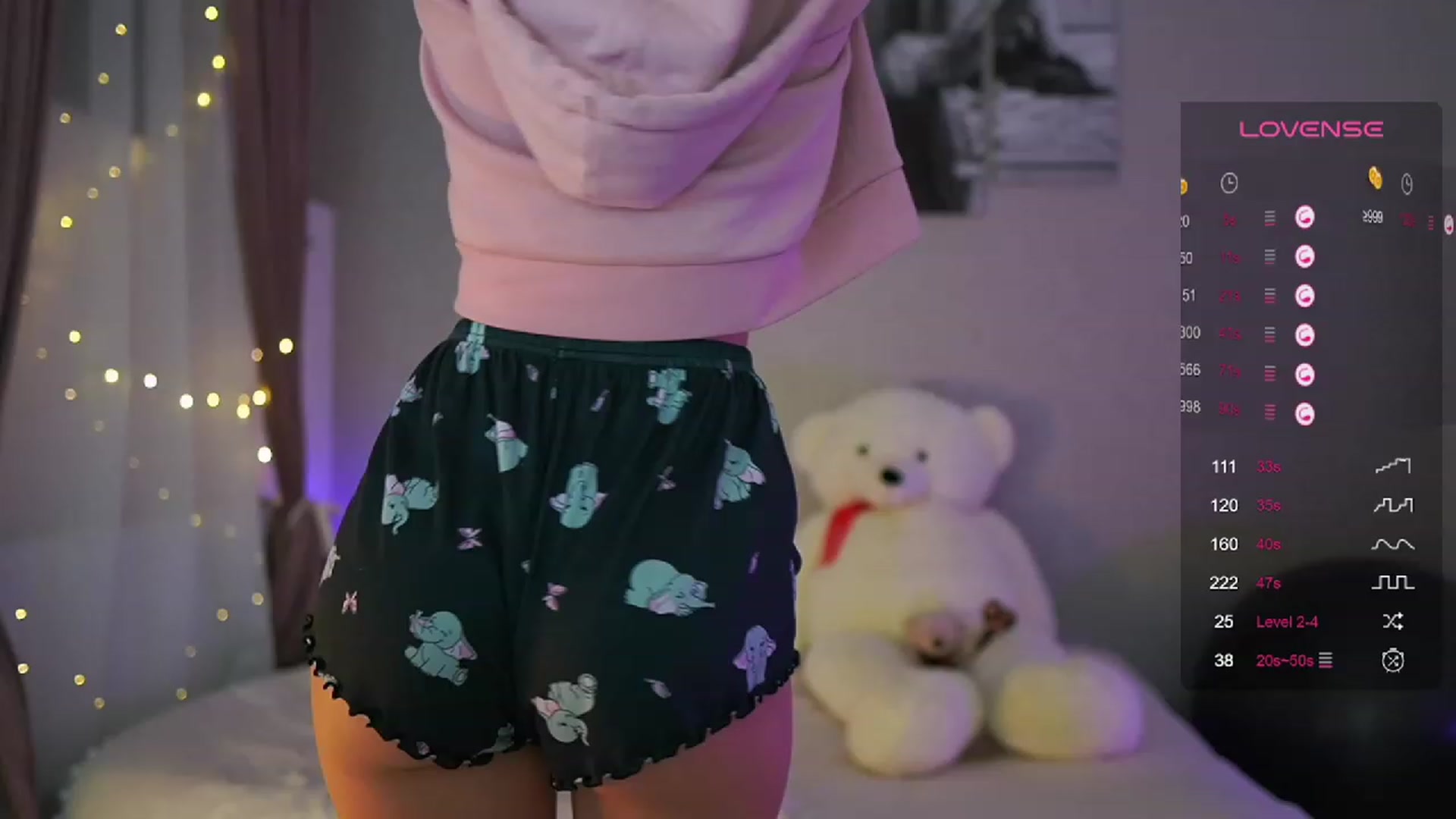 Gallery image thumbnail from RileyReid_18's myfreecams stream on, 09/23/2023, 18:44 image 4 of 20