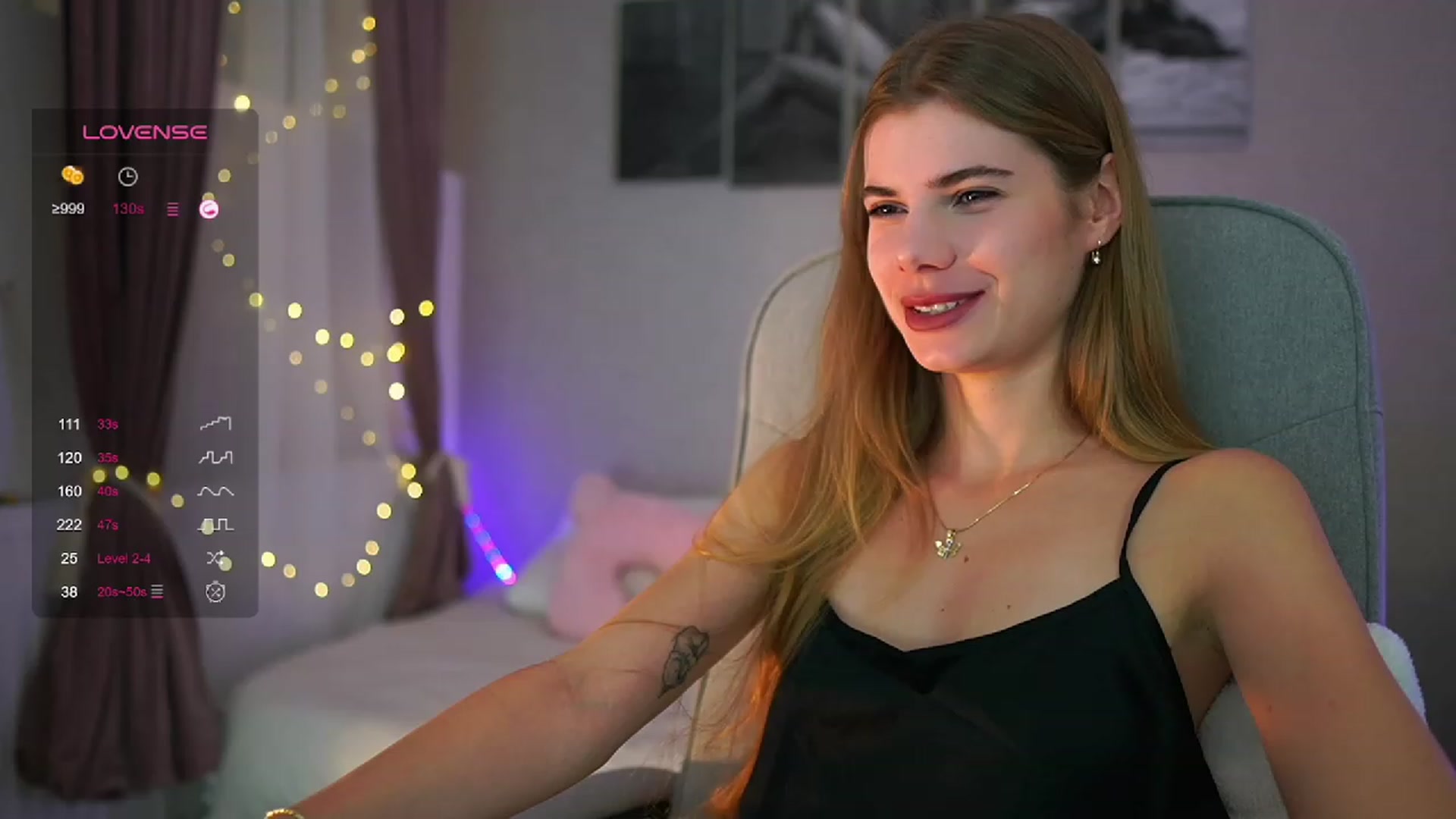 Gallery image thumbnail from RileyReid_18's myfreecams stream on, 09/24/2023, 13:58 image 12 of 20