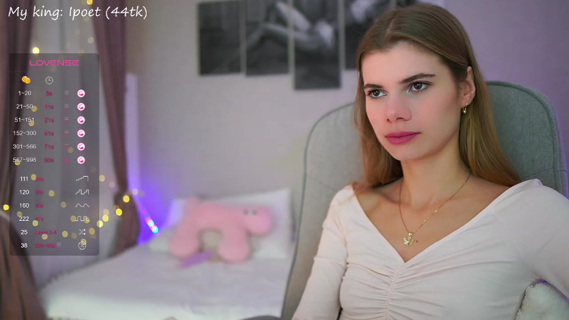 Gallery image thumbnail from RileyReid_18's myfreecams stream on, 09/28/2023, 10:42 image 19 of 20