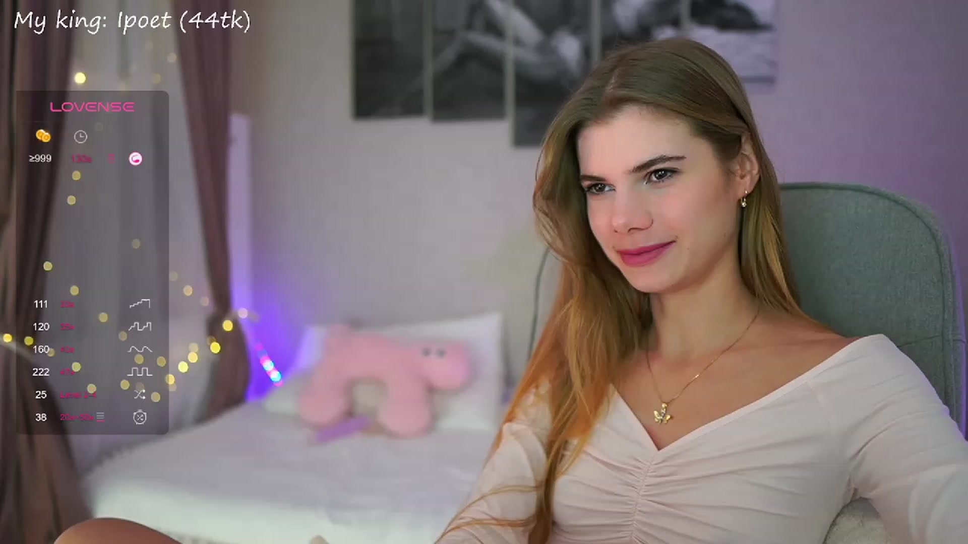Gallery image thumbnail from RileyReid_18's myfreecams stream on, 09/28/2023, 11:58 image 1 of 20