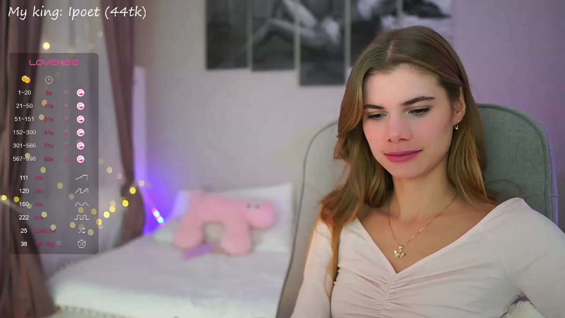Gallery image thumbnail from RileyReid_18's myfreecams stream on, 09/28/2023, 11:58 image 2 of 20