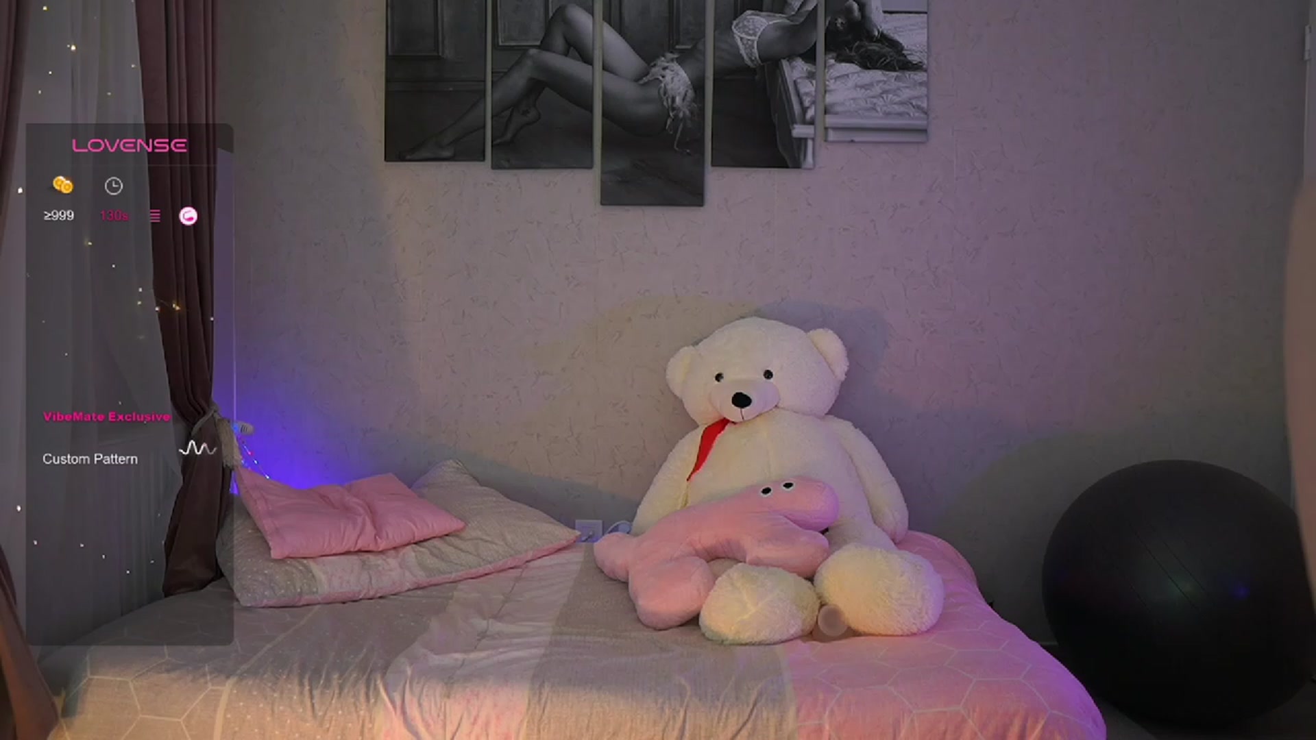 Gallery image thumbnail from RileyReid_18's myfreecams stream on, 10/02/2023, 18:02 image 6 of 20