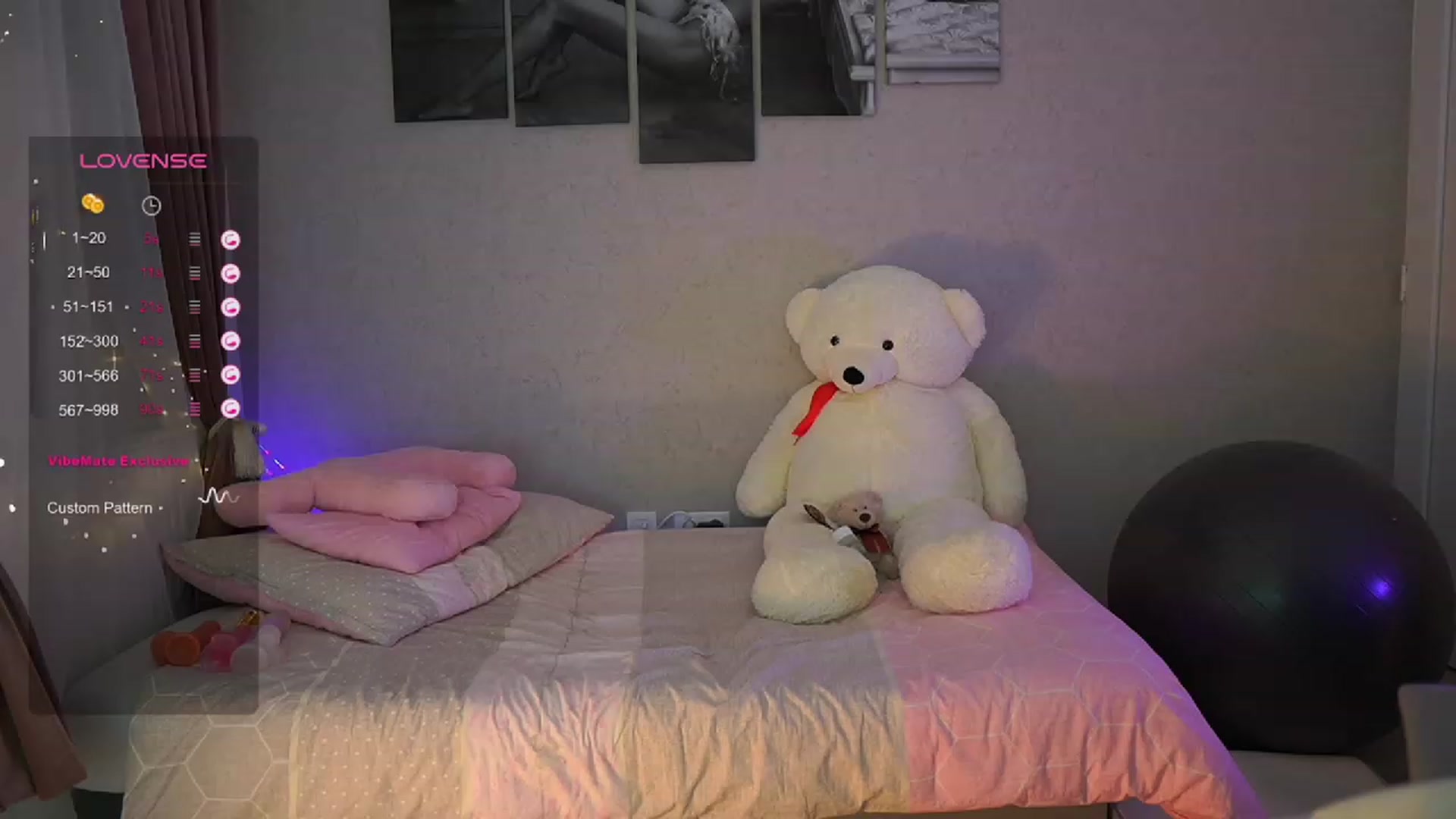 Gallery image thumbnail from RileyReid_18's myfreecams stream on, 10/06/2023, 13:33 image 11 of 20