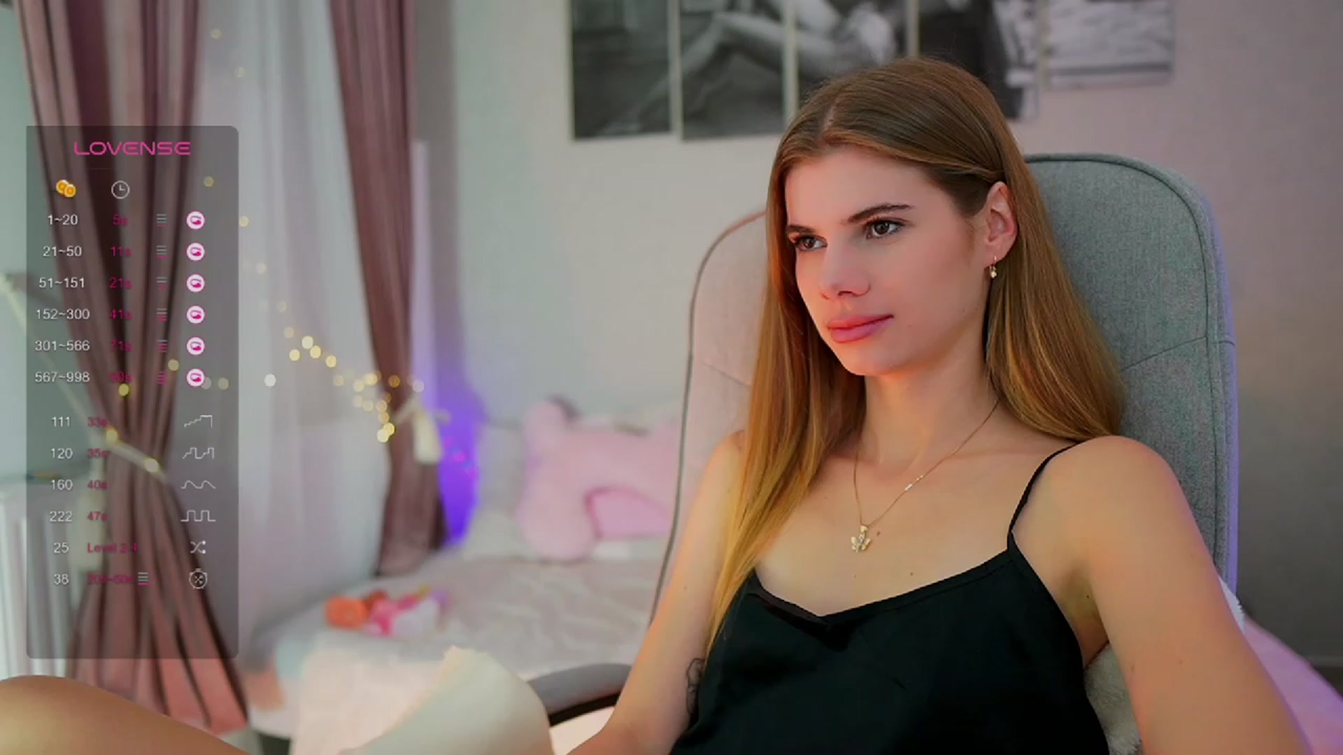 Gallery image thumbnail from RileyReid_18's myfreecams stream on, 10/10/2023, 14:21 image 11 of 20