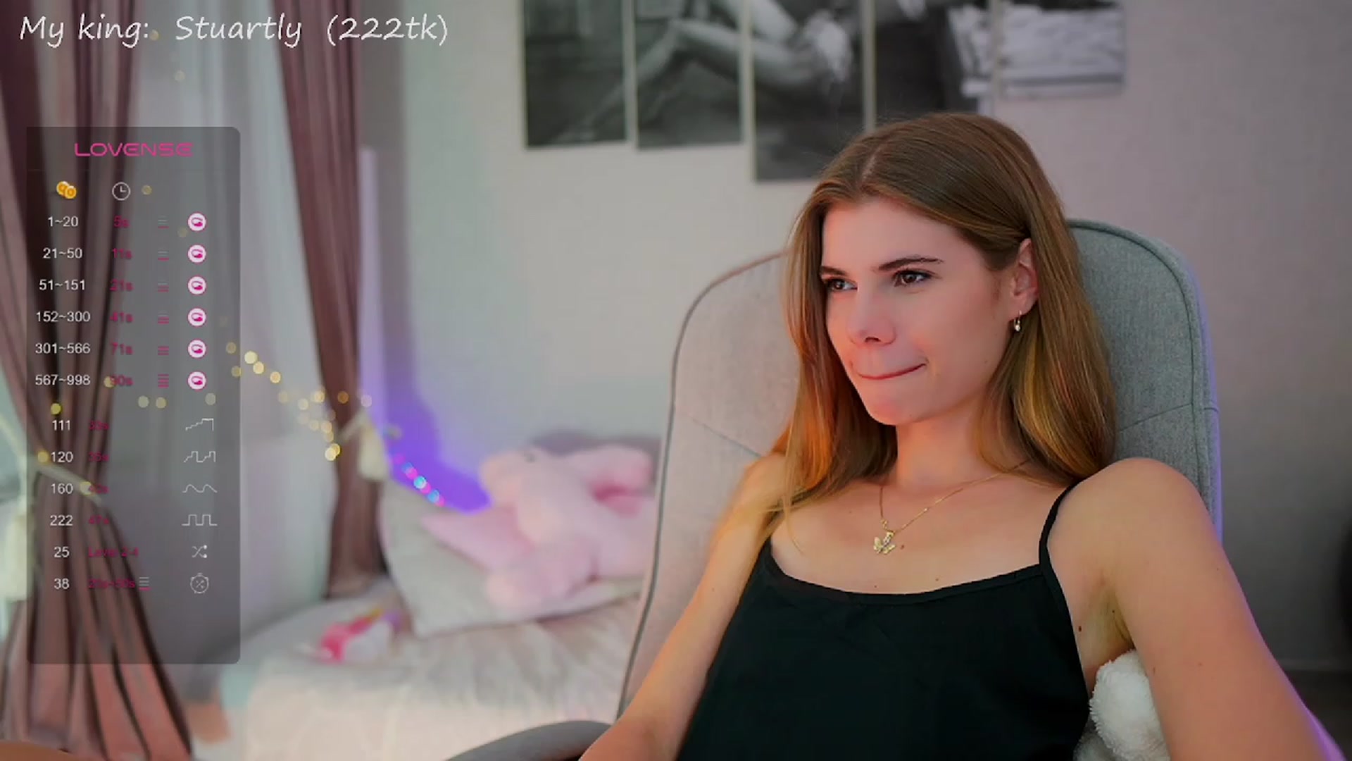 Gallery image thumbnail from RileyReid_18's myfreecams stream on, 10/10/2023, 17:37 image 13 of 20