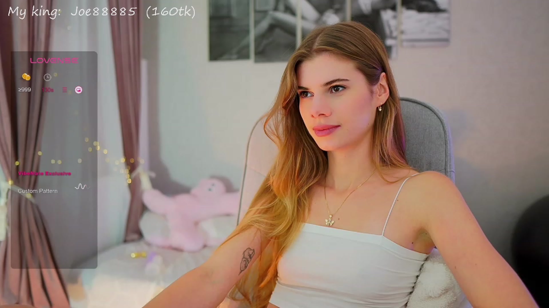 Gallery image thumbnail from RileyReid_18's myfreecams stream on, 10/11/2023, 17:37 image 4 of 20