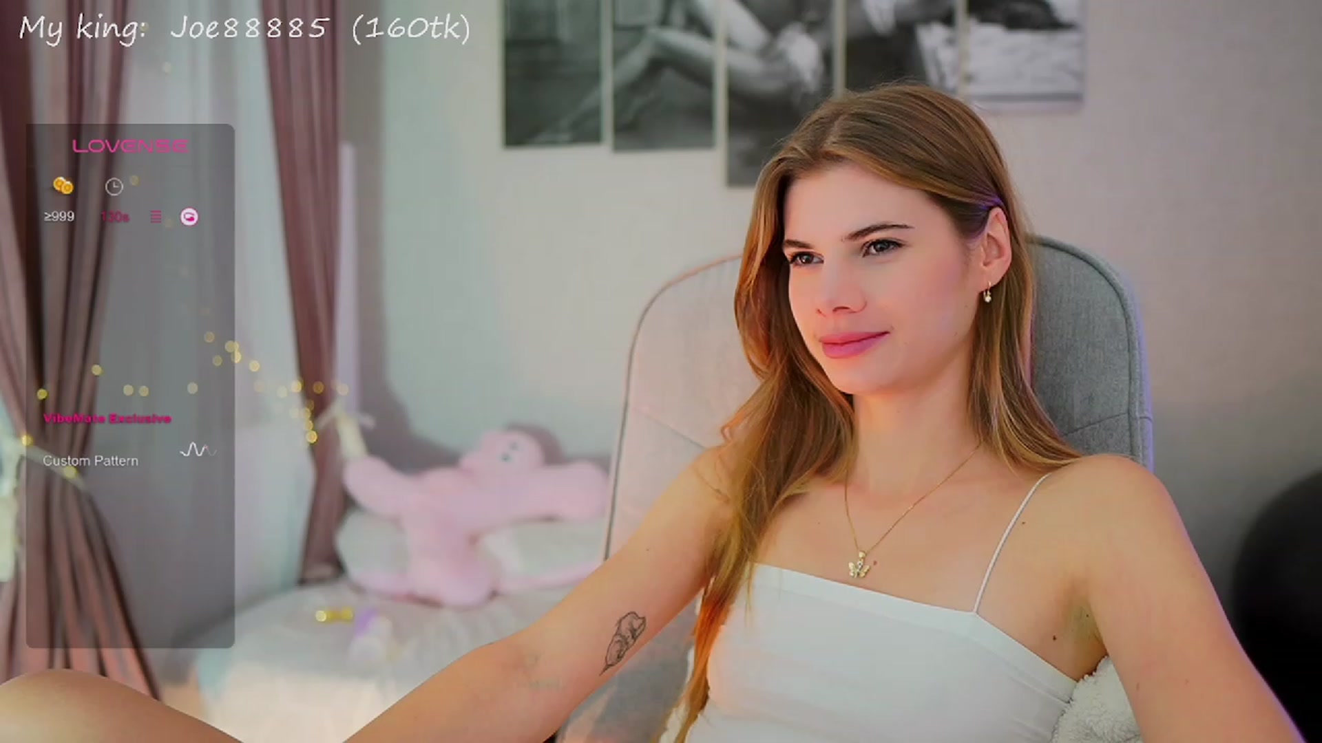 Gallery image thumbnail from RileyReid_18's myfreecams stream on, 10/11/2023, 17:37 image 13 of 20